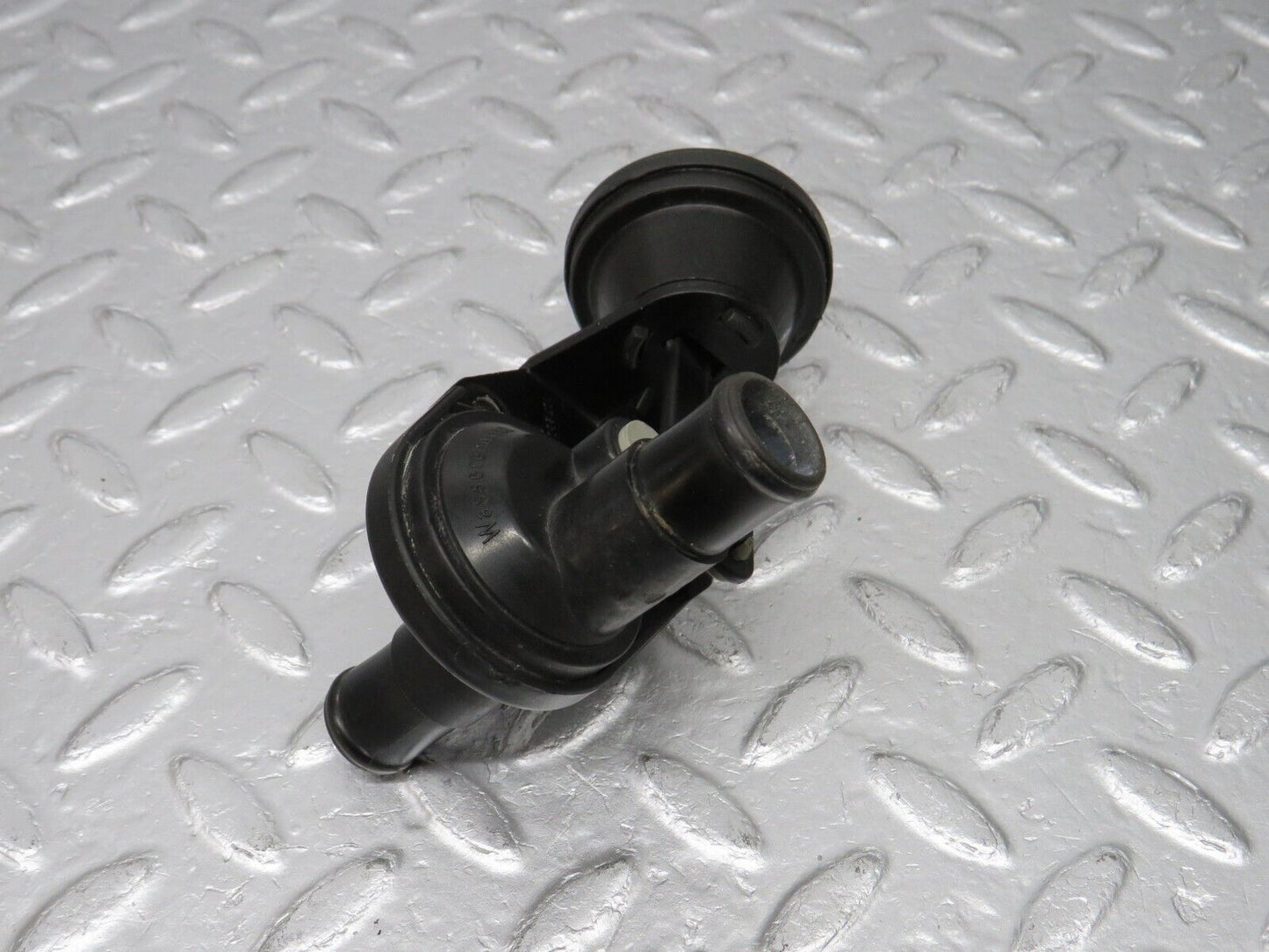 39101 Mercedes-Benz R107 500SL Coupe Heater Control Valve 1078300584