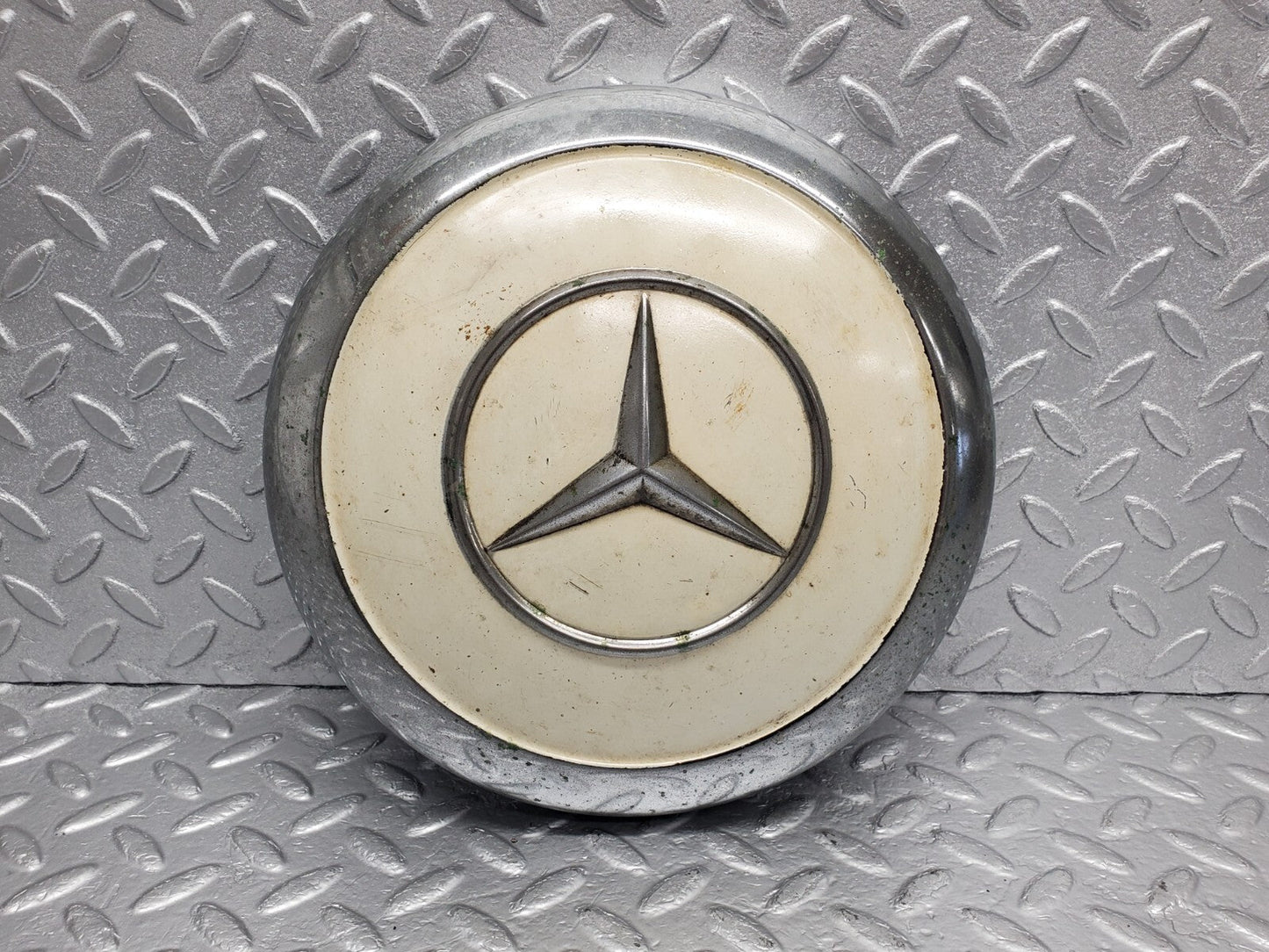 44523935