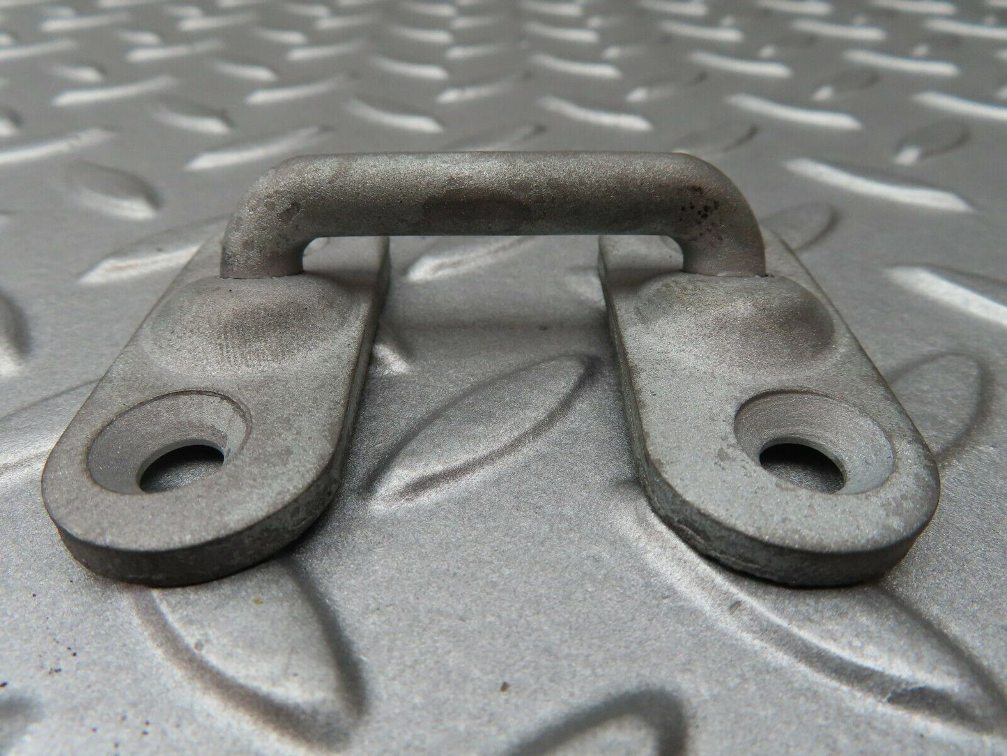 4037 Mercedes-Benz S123 200T Wagon Trunk Latch Lock 1237400032