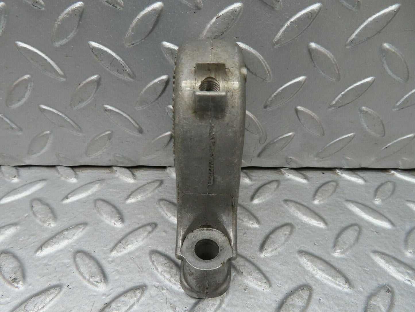 15646 Mercedes-Benz R107 450SL Coupe Camshaft Tower Bearing 1160514312
