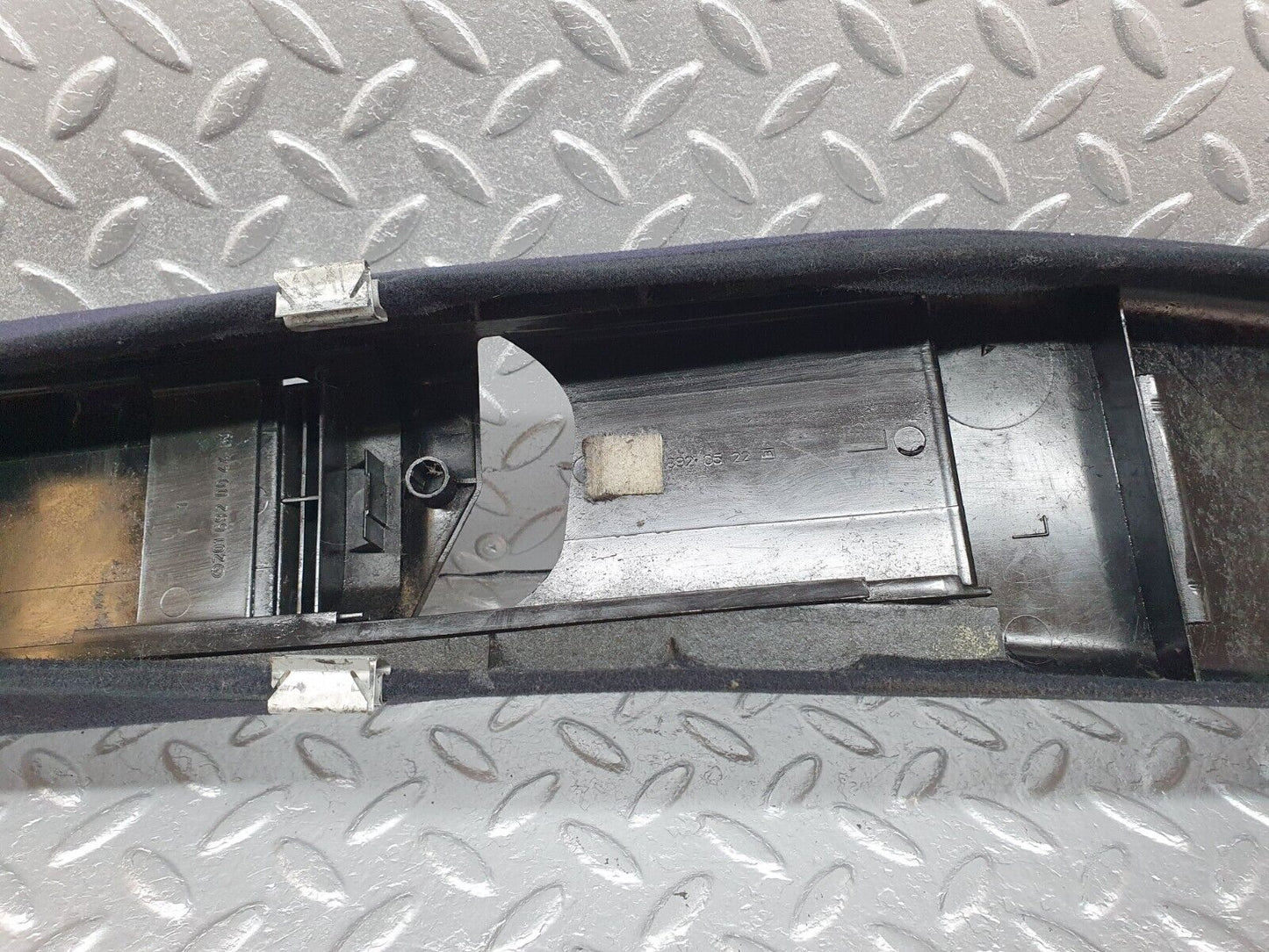 41765 Mercedes-Benz W202 C200 B Pillar Cover Left Side 2026900725
