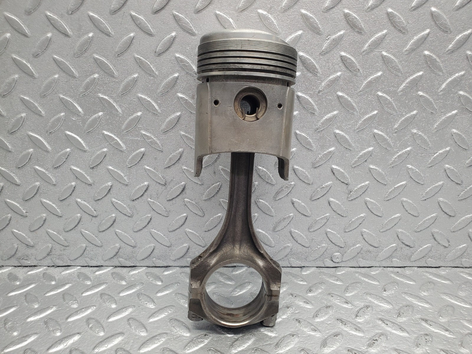 W112 piston with connecting rod used OEM