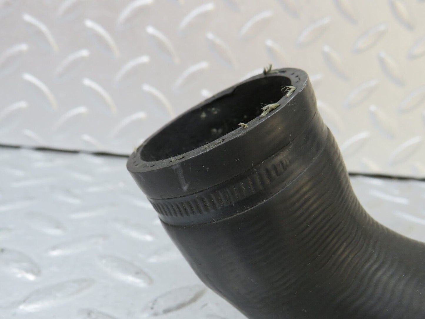 34991 Mercedes-Benz W210 320E Radiator Hose Pipe 2105013382