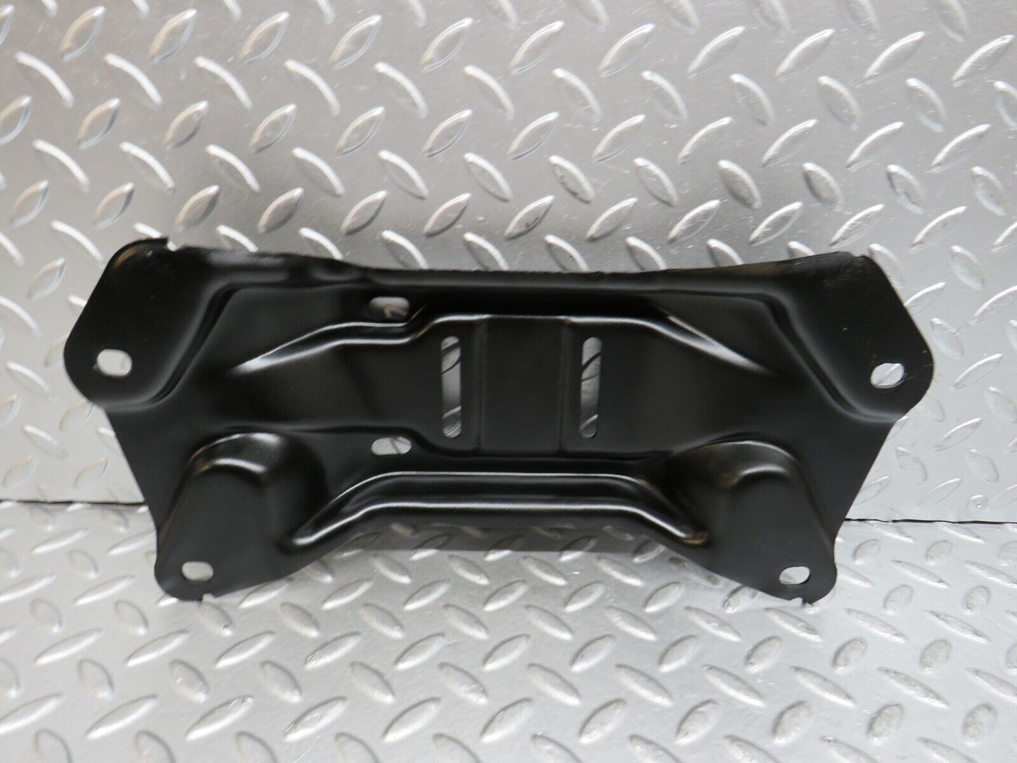 29644 Mercedes-Benz W123 230E Gearbox Mount Bracket