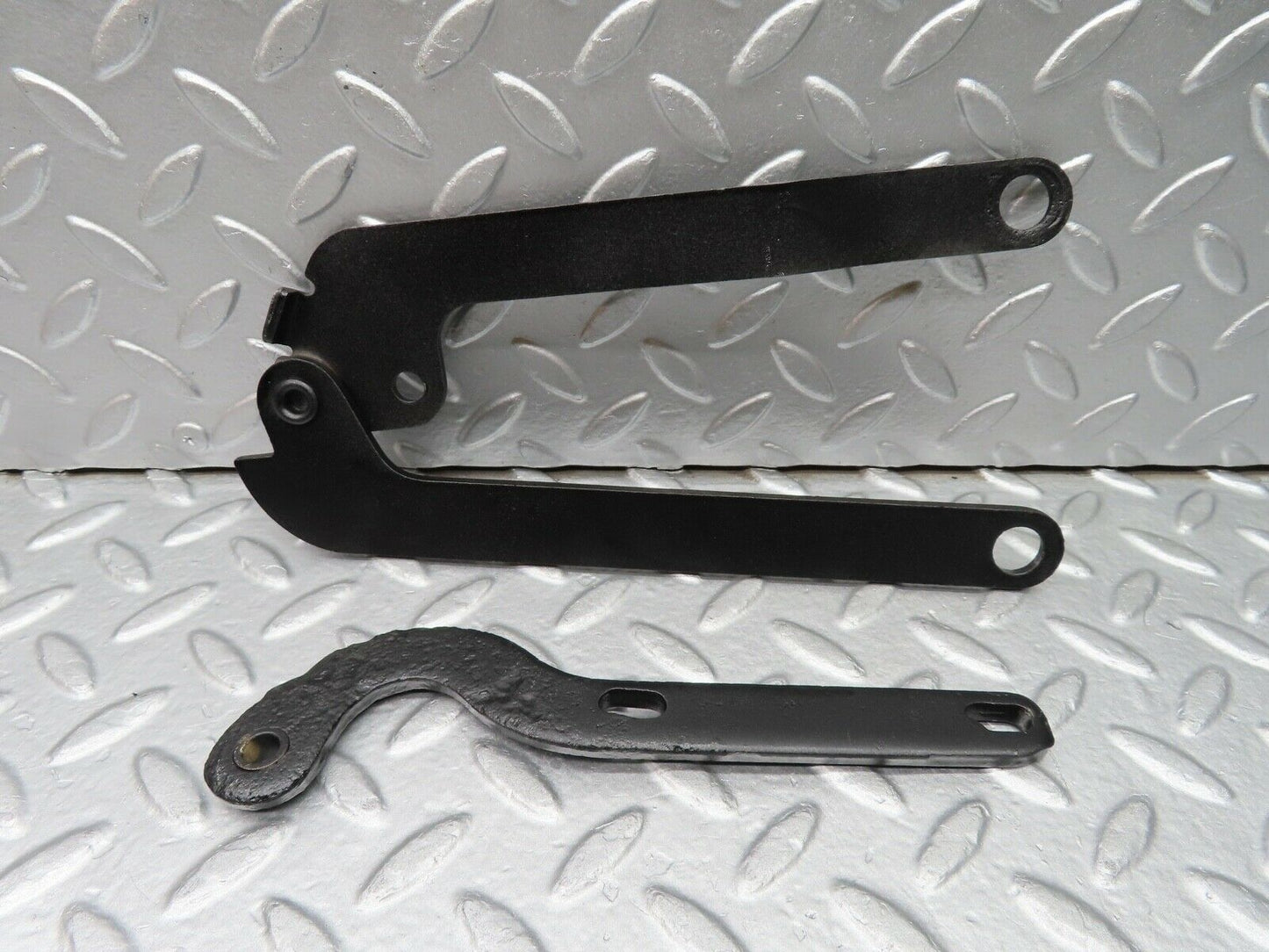 20618 Mercedes-Benz R107 450SL Bonnet Hinge Left Side