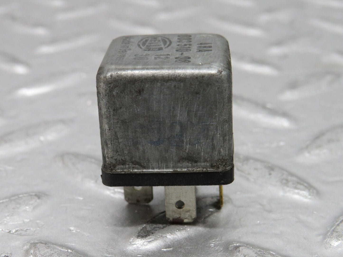 29977 Porsche 924 Multi Purpose Relay Hella 00351008
