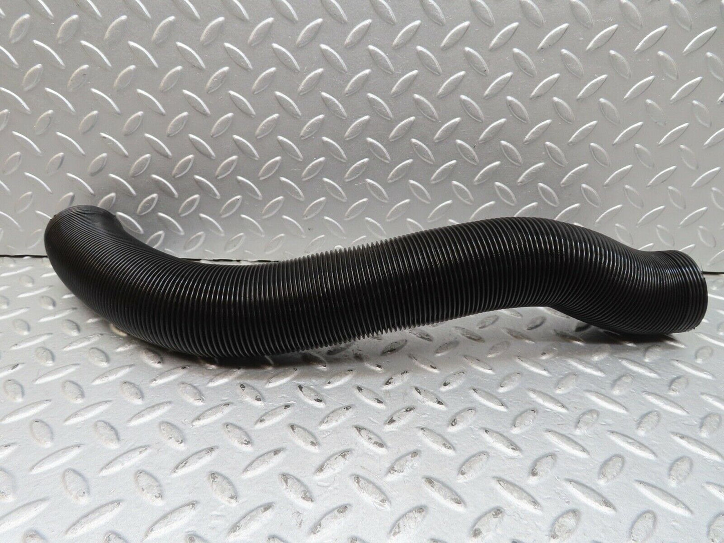 16832 Mercedes-Benz C123 280CE Coupe Dash Air Vent Pipe