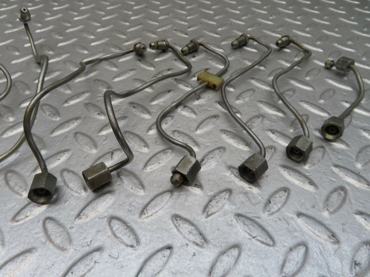 14388 Mercedes-Benz W116 350SE Fuel Line Hose Set