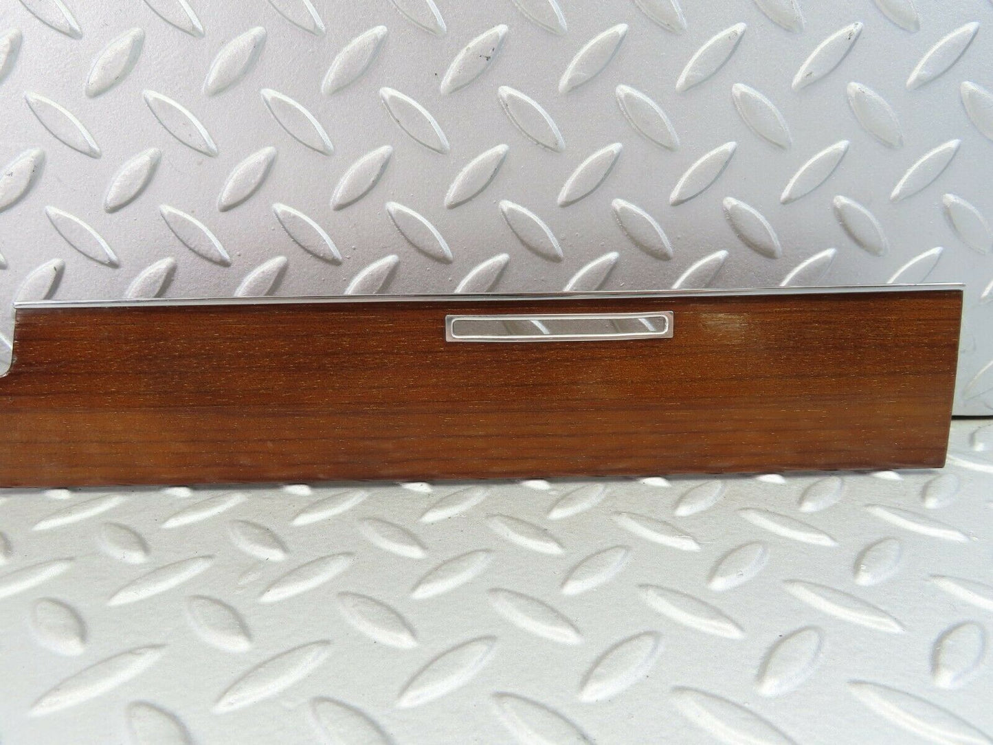 7450 Mercedes-Benz W116 450SE LHD Dashboard Wood Trim Left Side