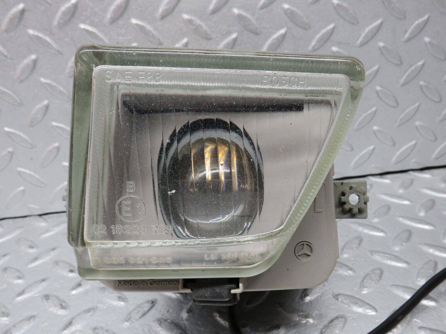 38465 Mercedes-Benz R129 280SL Coupe Front Left Fog Light Bosch 0305120001 1298200156 1305621245