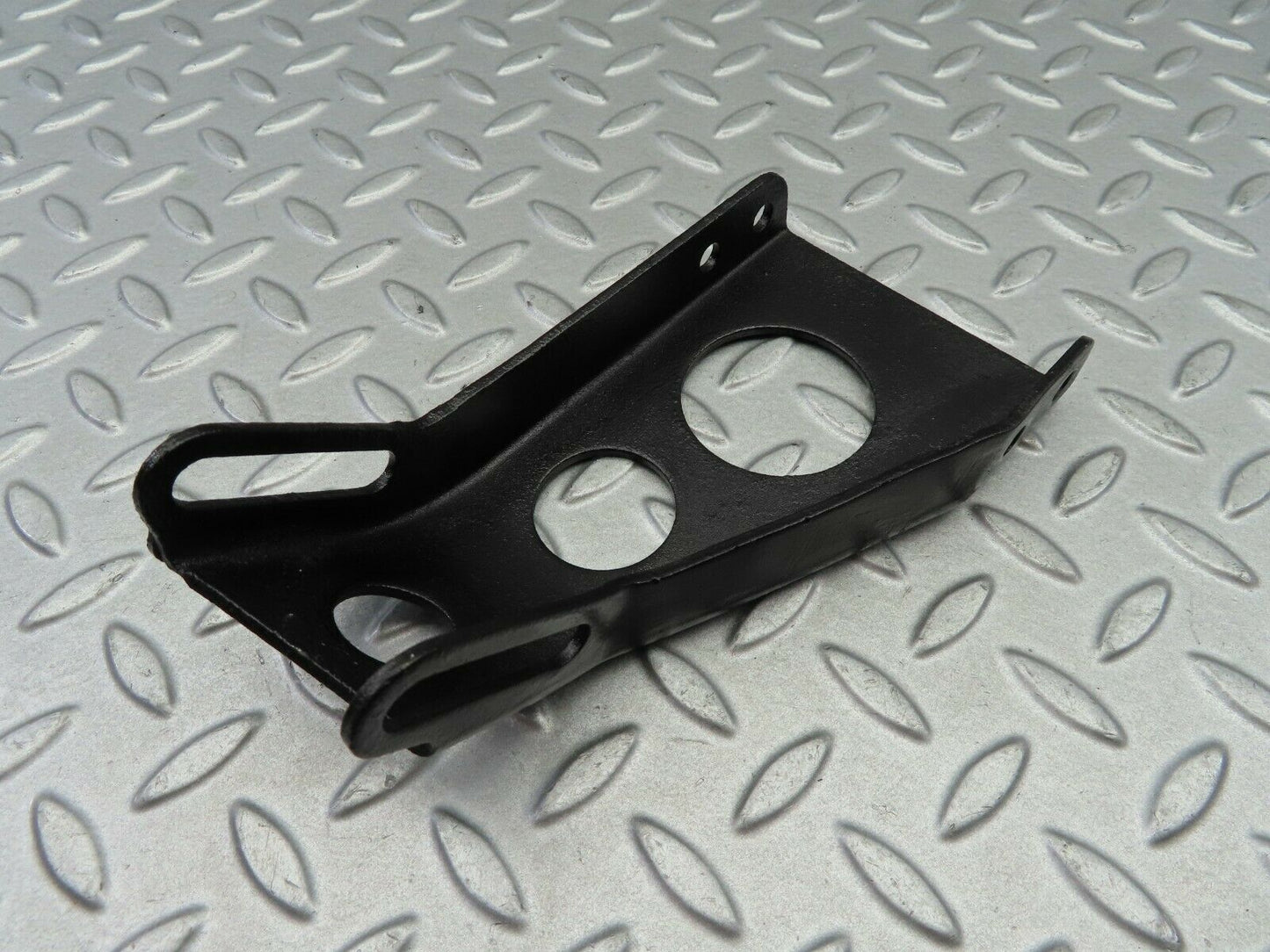 6292 Mercedes-Benz W126 380SE Alternator Generator Bracket