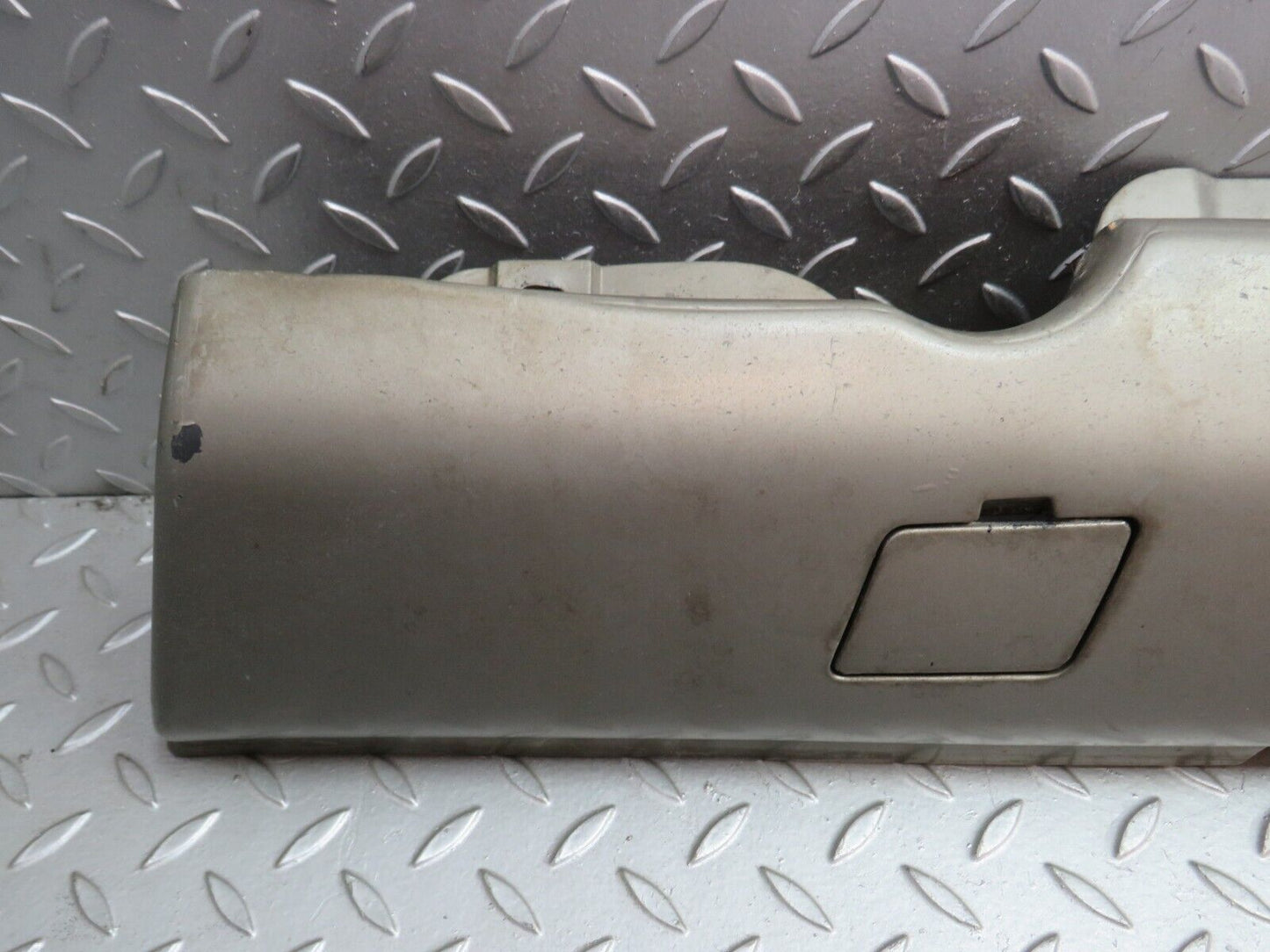 36326 Mercedes-Benz W126 420SE Side Skirt Right 1266905040 1266980230 1266980430