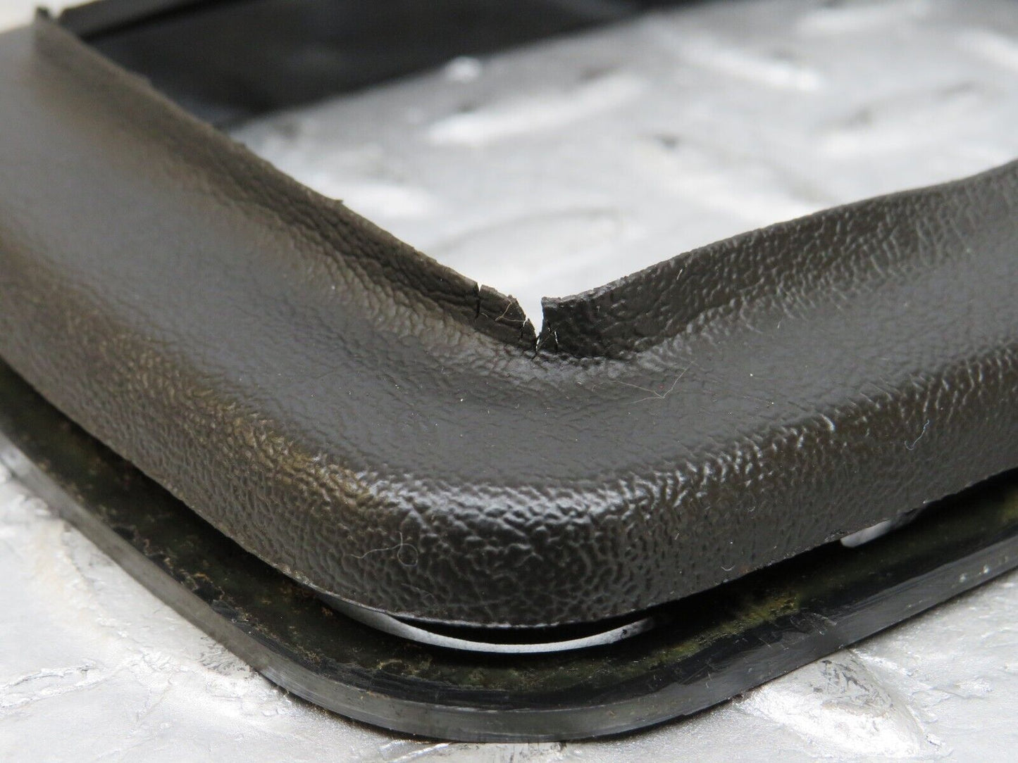 35400 Mercedes-Benz R107 280SL Gear Selector Surround Rubber 1232670197