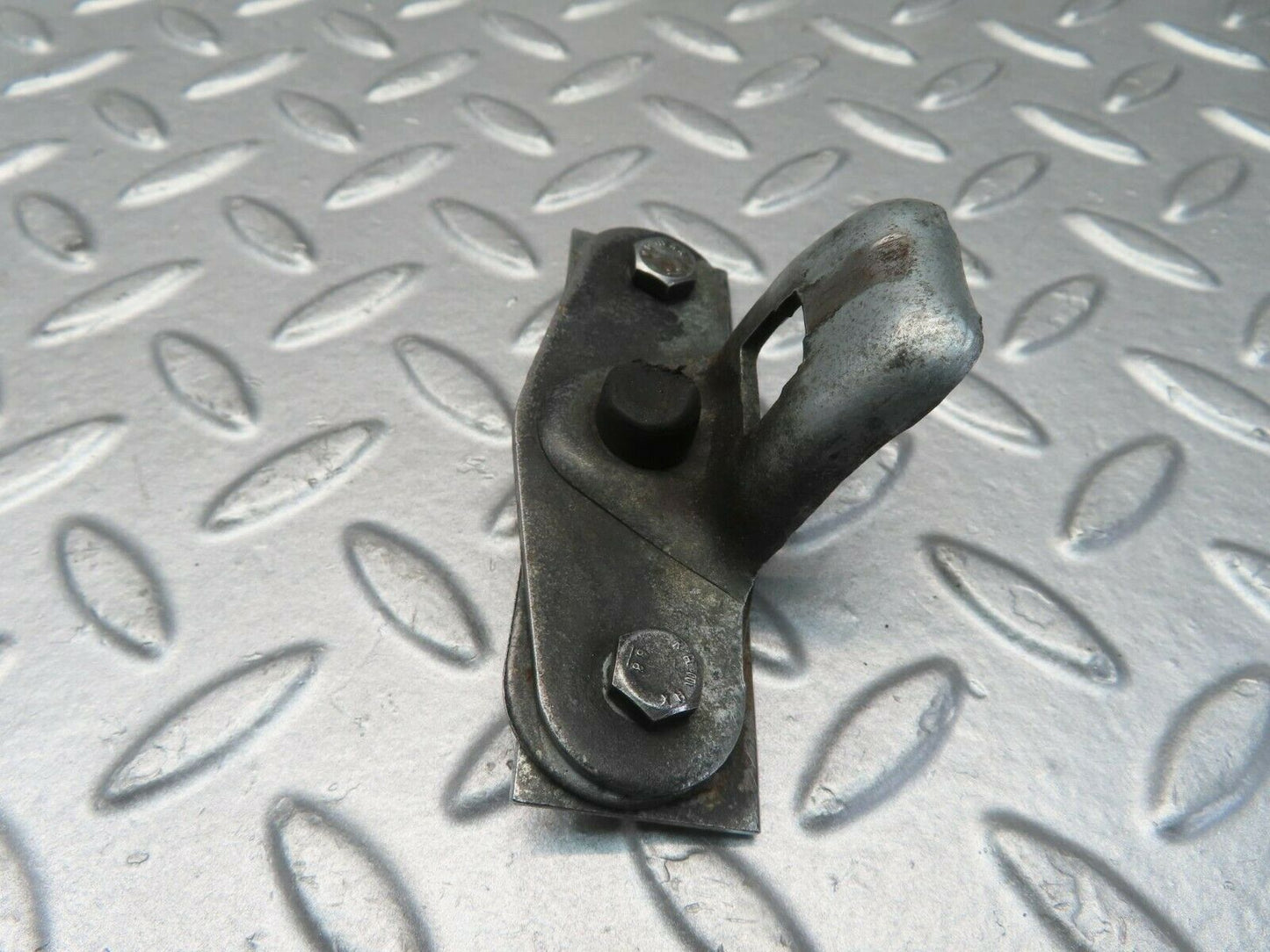 11557 Mercedes-Benz C123 230CE Coupe Trunk Lock Latch 1237580150