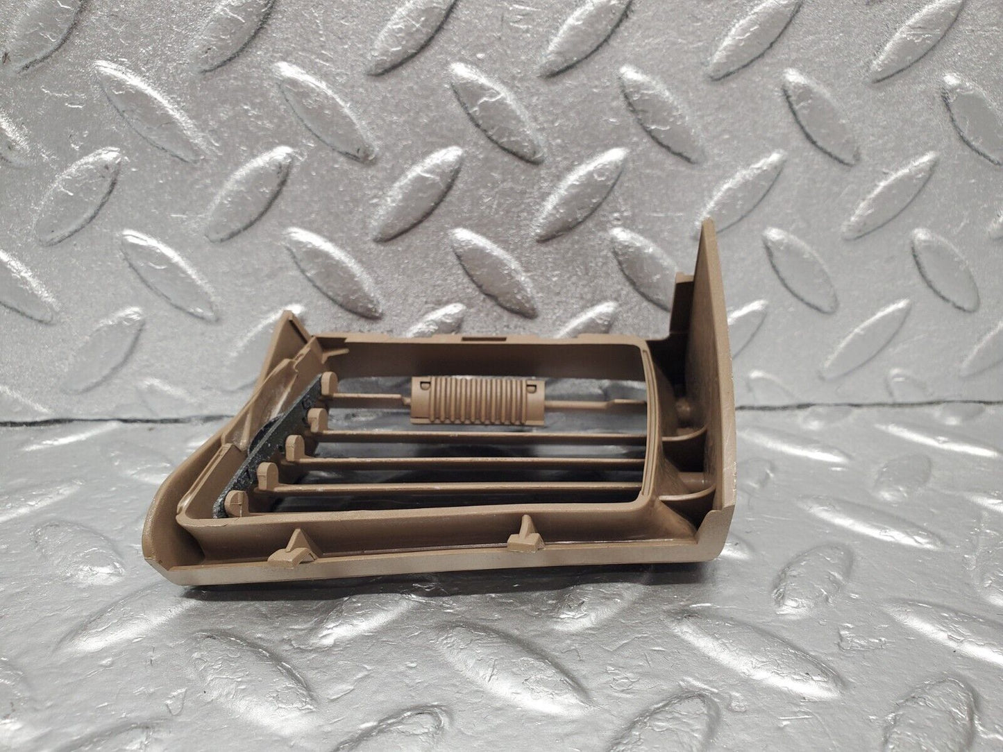 46834 Mercedes-Benz R129 320SL Coupe Dash Air Vent Right Side