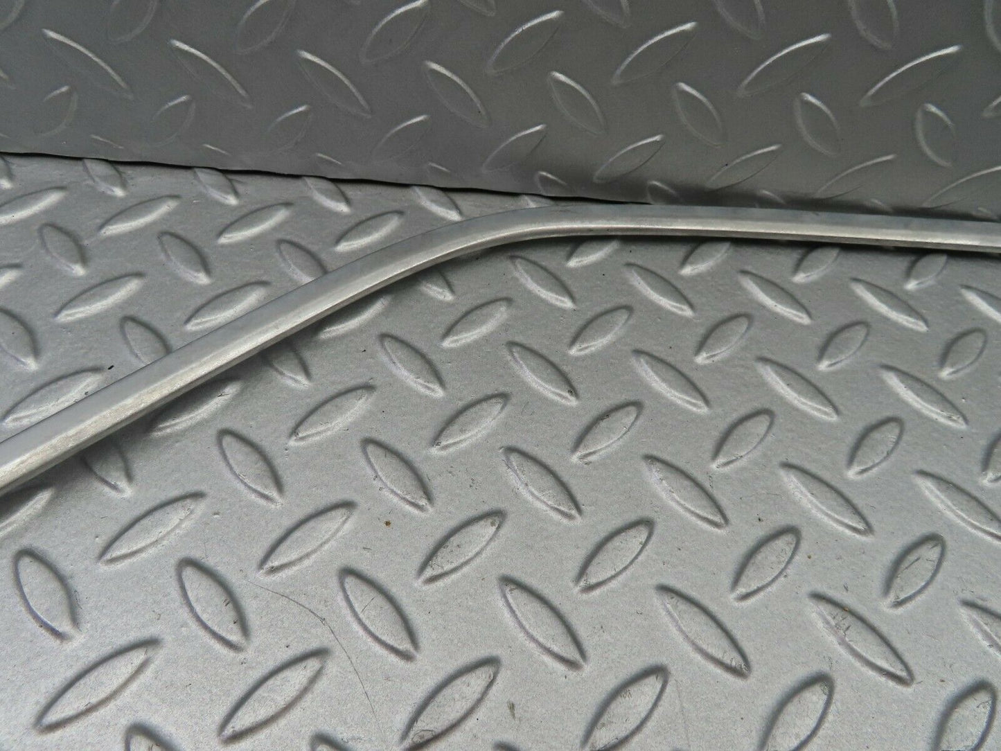 6210 Mercedes-Benz W126 380SE Door Chrome Window Frame Front Left