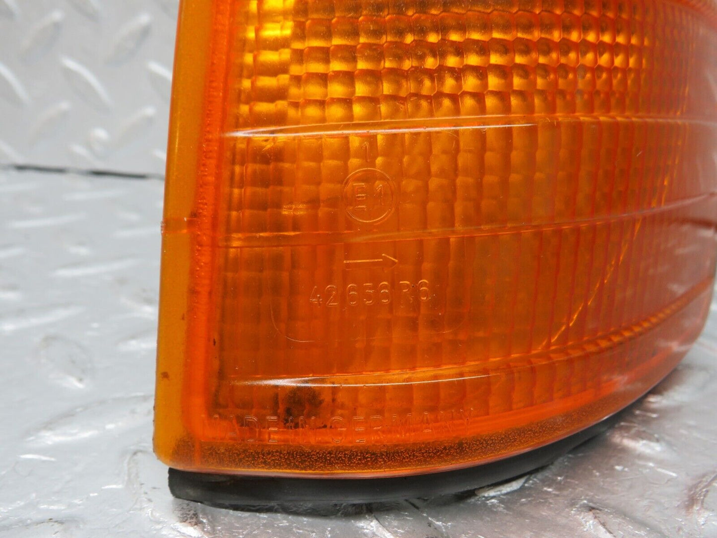 38844 Mercedes-Benz W201 190E Indicator Light Bosch Front Left 1305232911