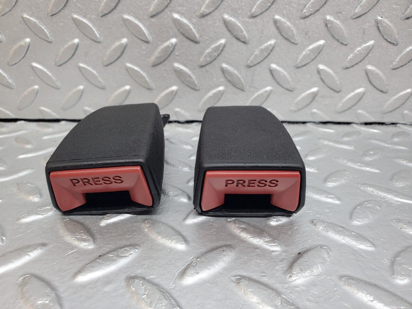 45320 Mercedes-Benz R129 300SL Coupe Rear Seat Belt Set With Buckles 1298600369 1298600085