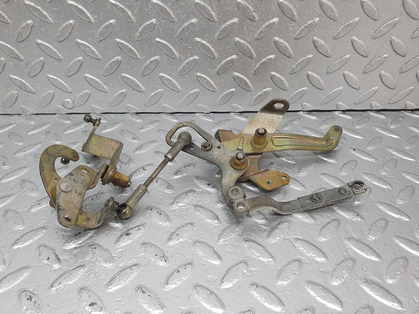 44037 Mercedes-Benz C123 230CE Coupe Throttle Linkage