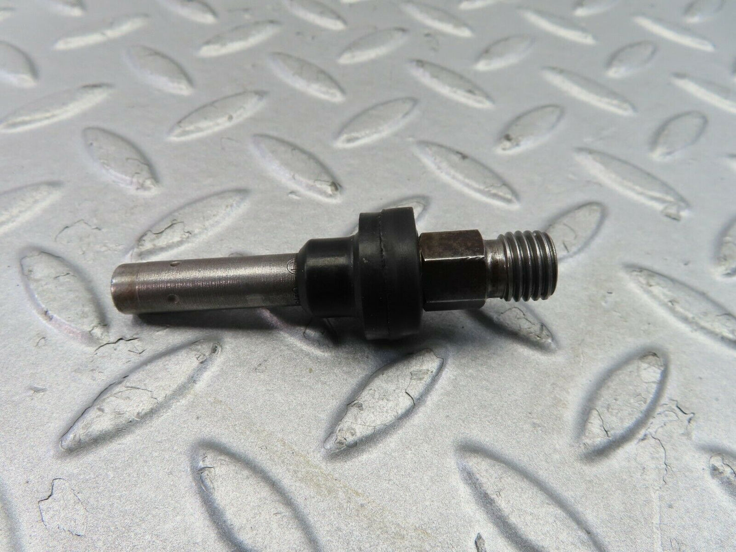 7787 Mercedes-Benz S123 230TE Wagon Fuel Injector Bosch 0437502010