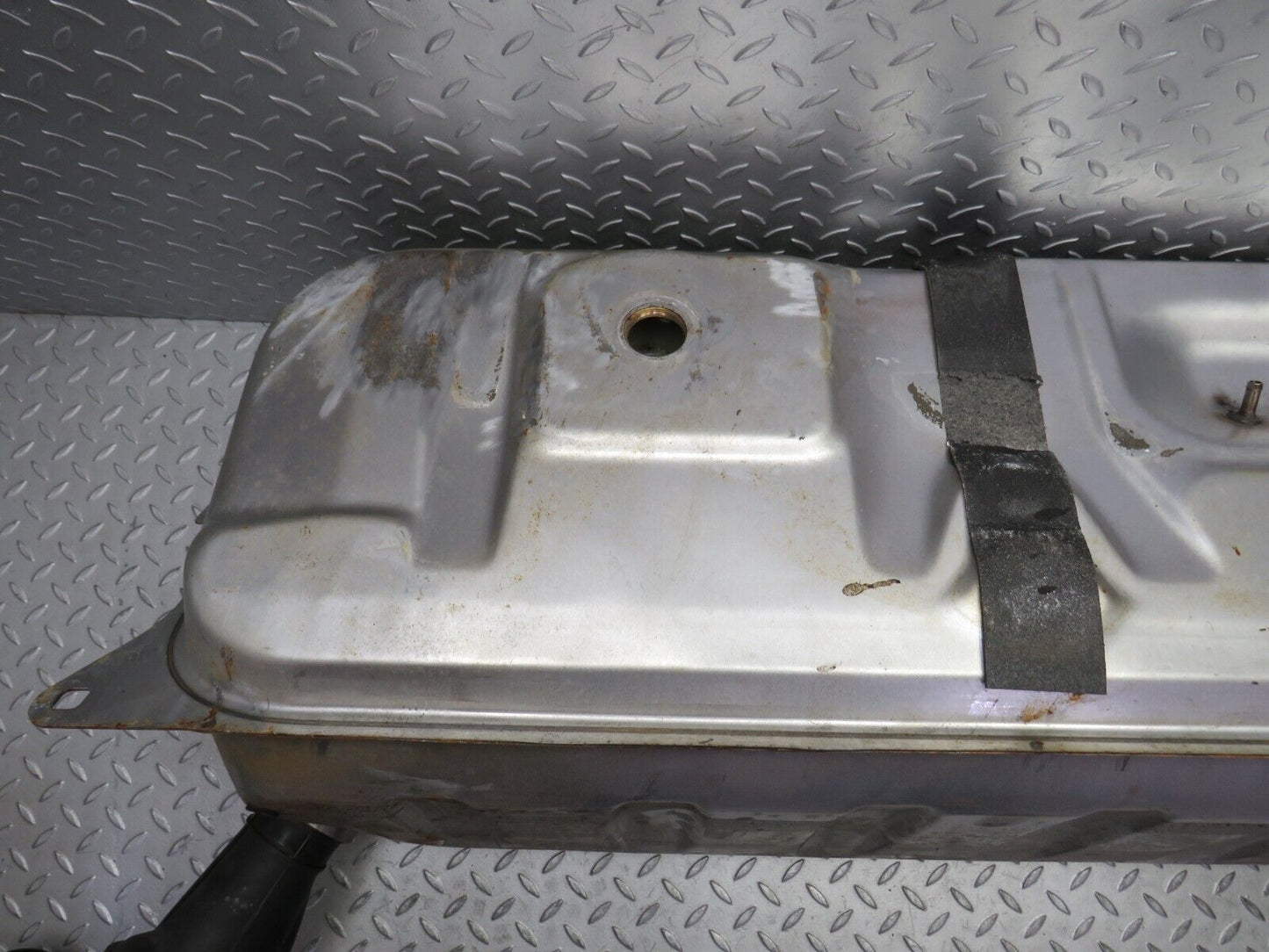 38615 Mercedes-Benz R129 280SL Coupe Fuel Tank