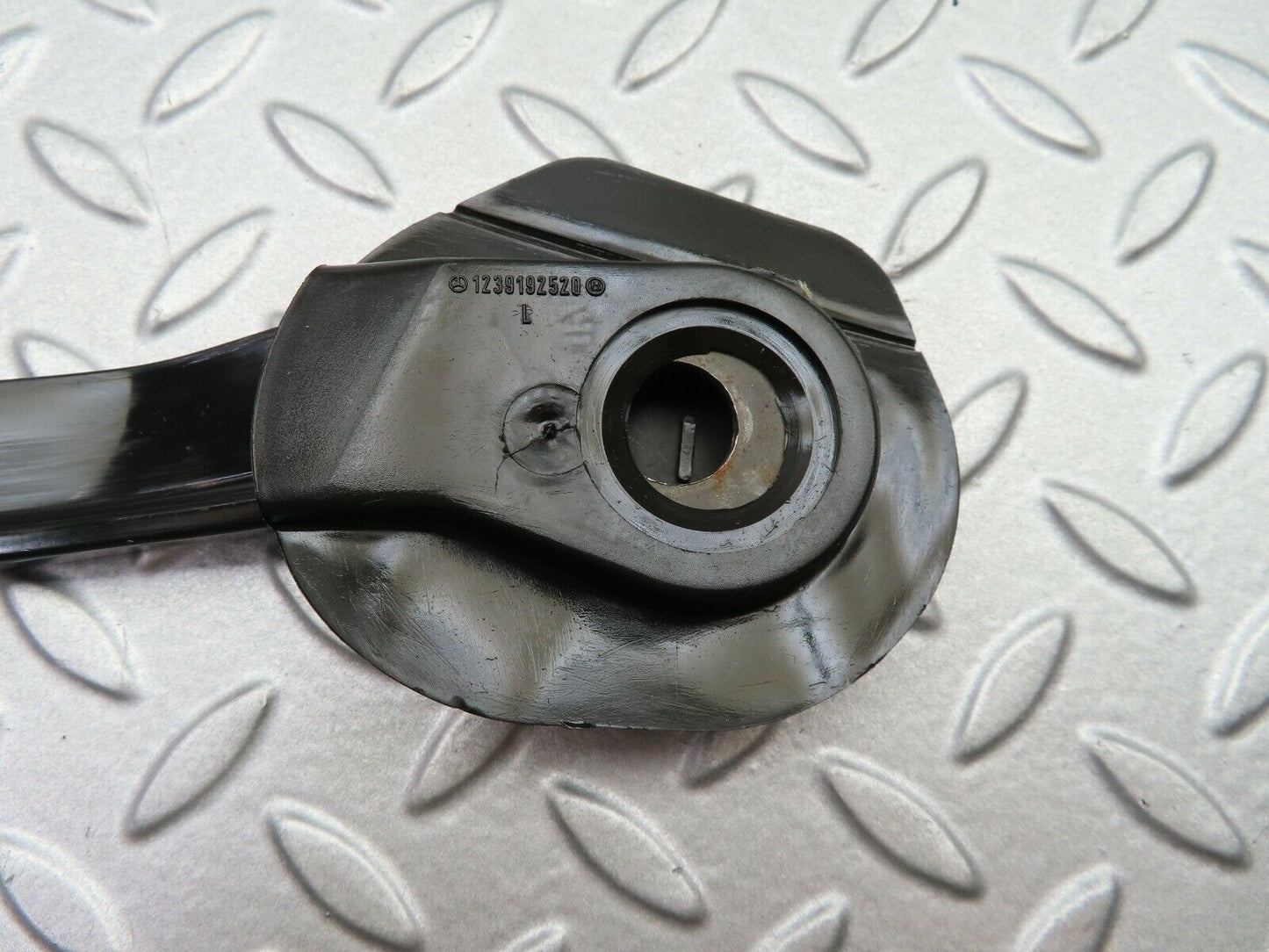 5659 Mercedes-Benz W123 200 Seat Belt Runner With Cover Left