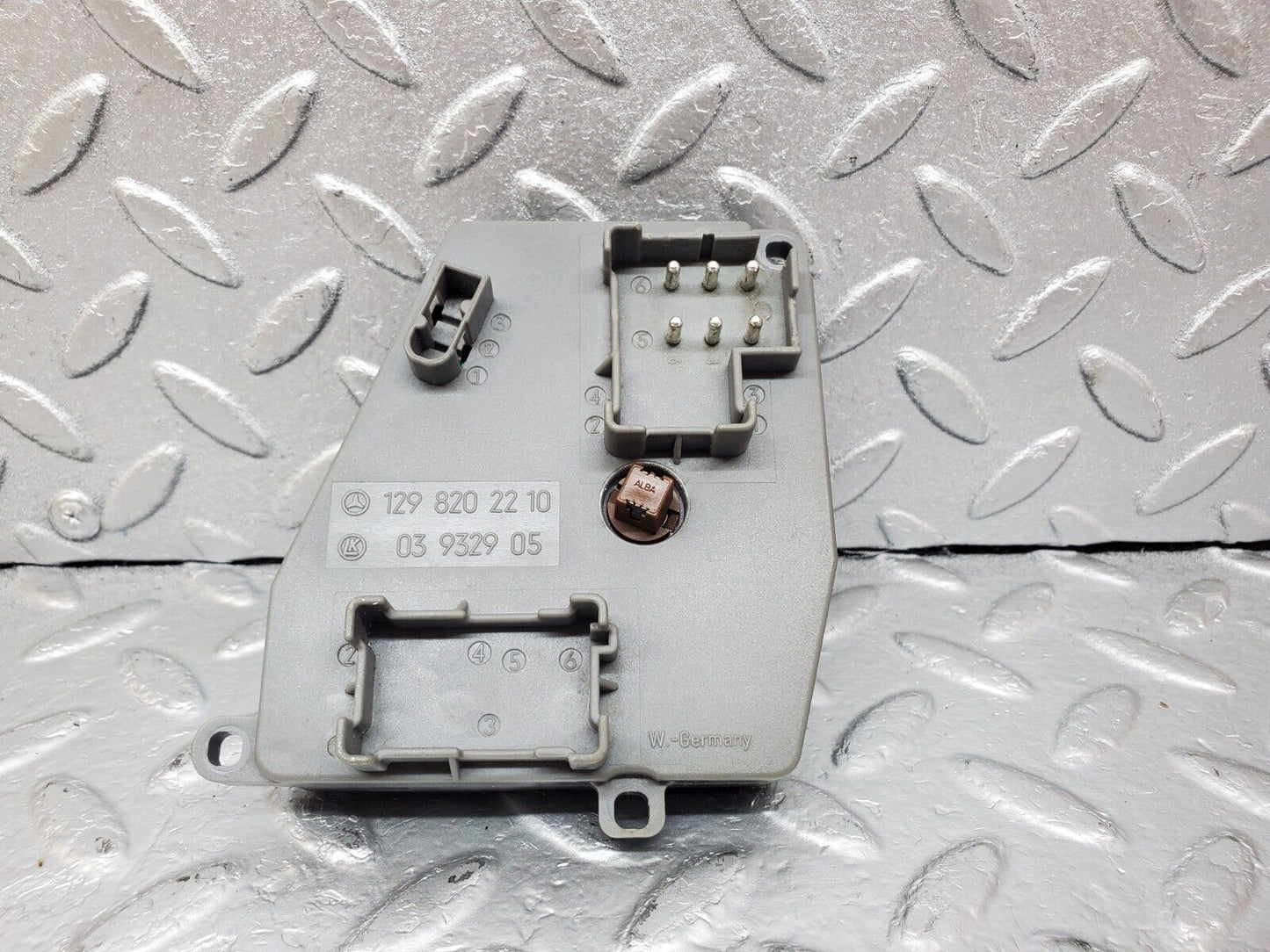 44903 Mercedes-Benz R129 300SL Coupe Front Right Seat Adjust Switch 1298202210