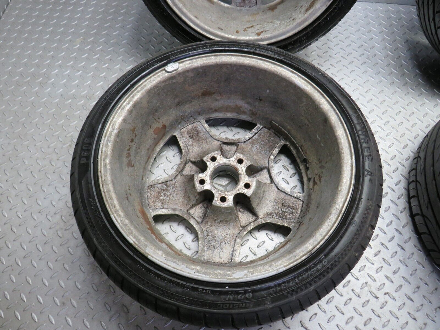 38667 Mercedes-Benz R129 Alloy Wheel Set 18x8J ET35