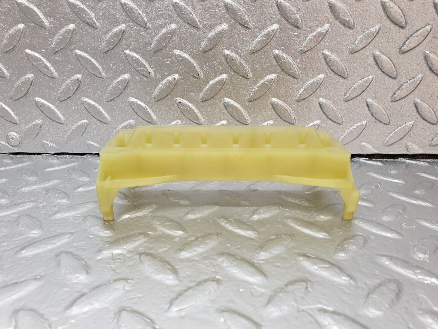 42547 Mercedes-Benz R129 320SL Coupe Cable Connector 0015450340 1928402156