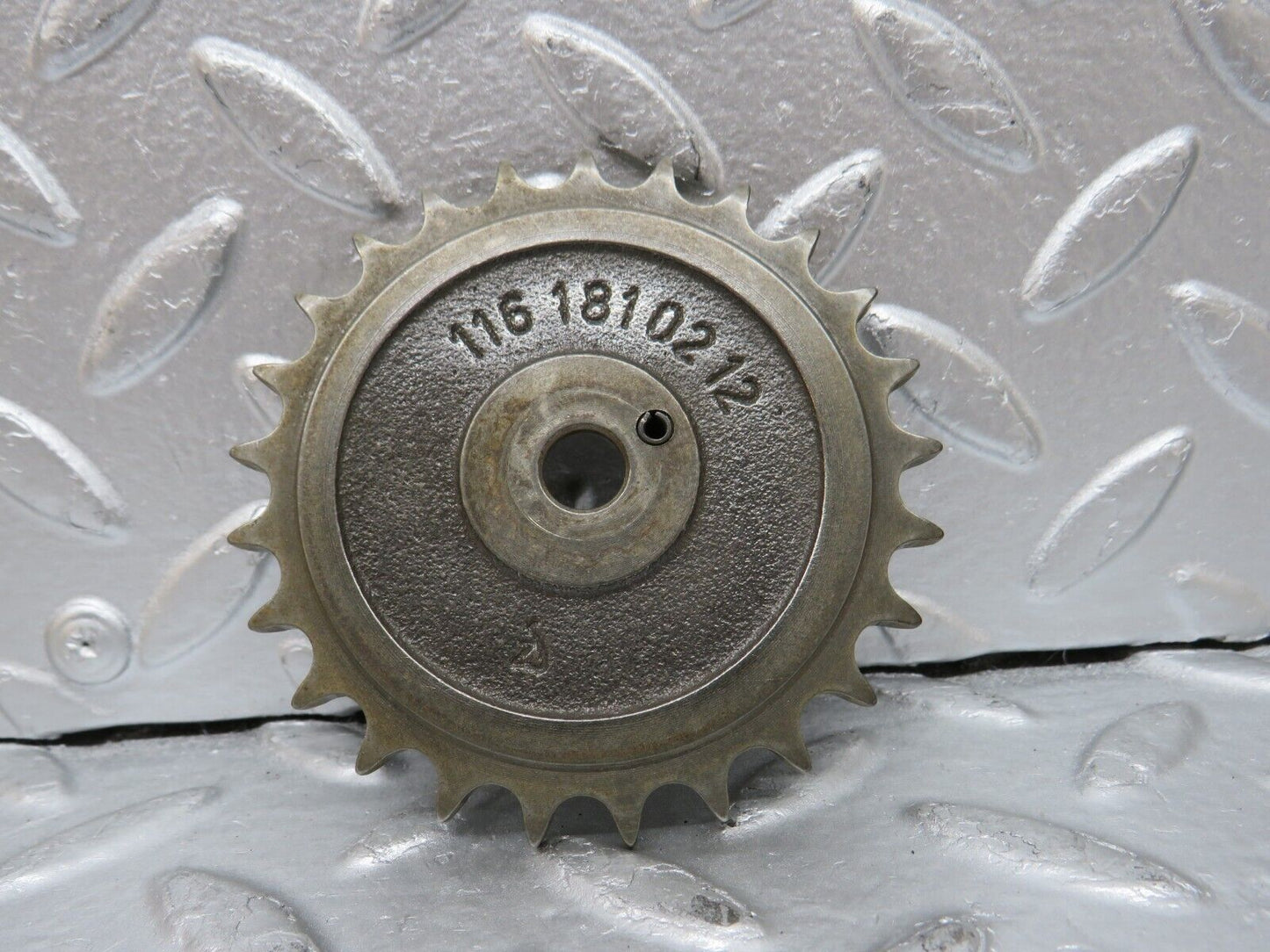 32766 Mercedes-Benz C107 R107 350 V8 Oil Pump Sprocket 1161810212