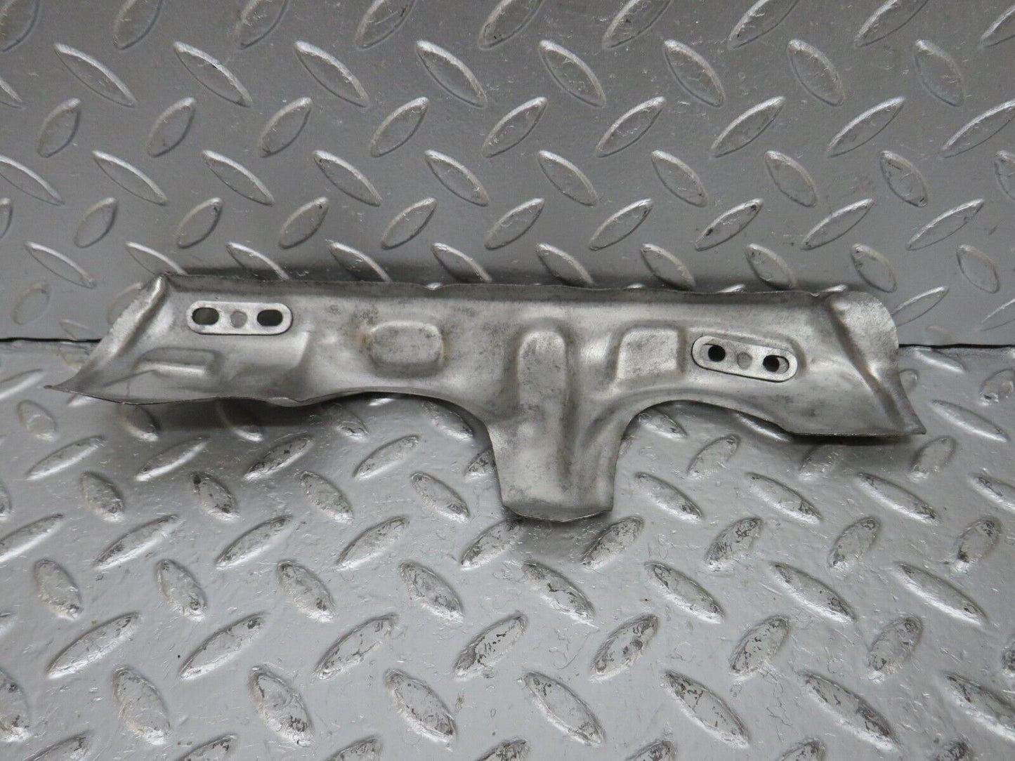 33128 Mercedes-Benz W126 380 V8 M116 Exhaust Manifold Heat Shield
