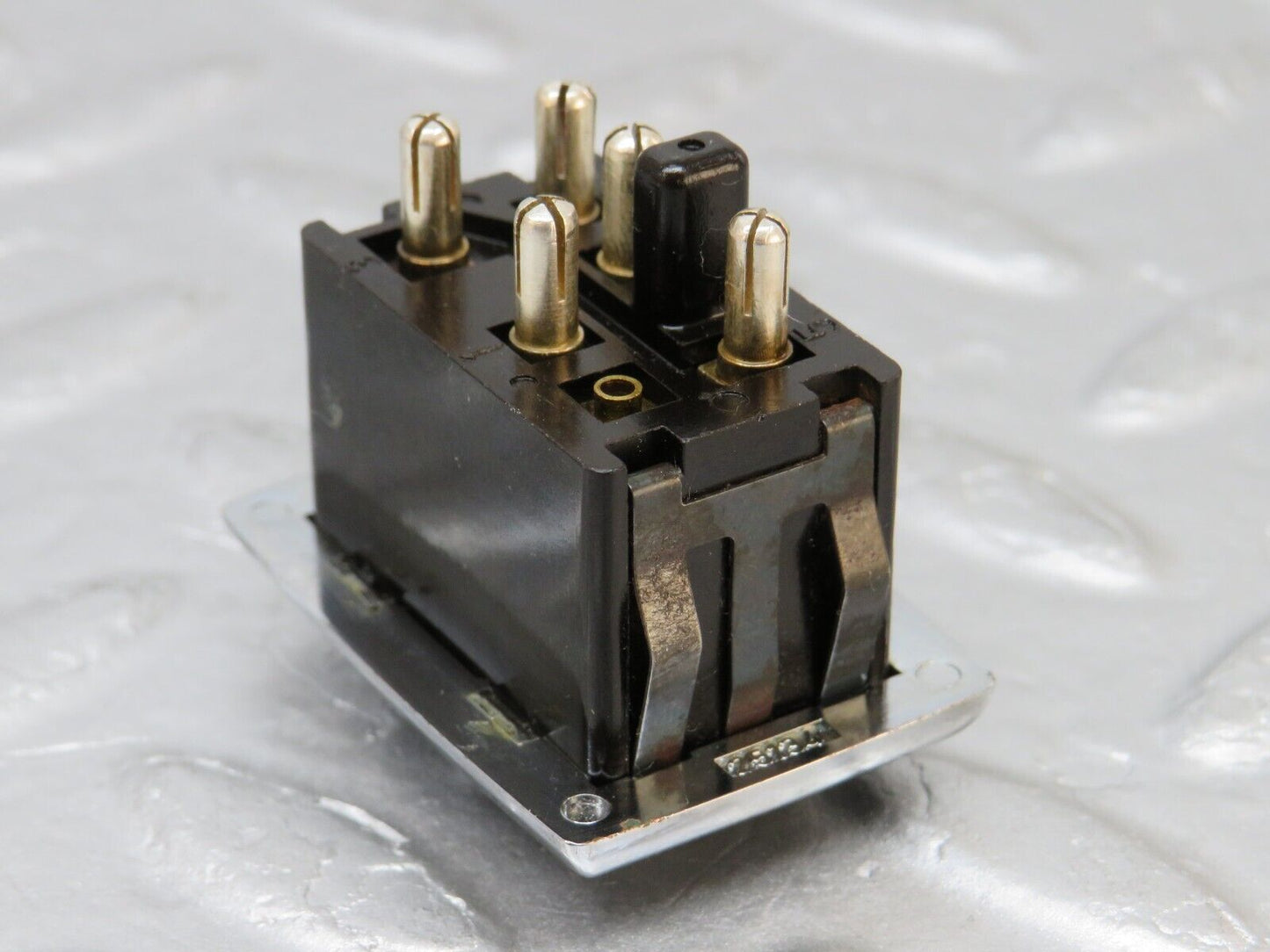 37458 Mercedes-Benz W109 300SEL Electric Window Switch 8126
