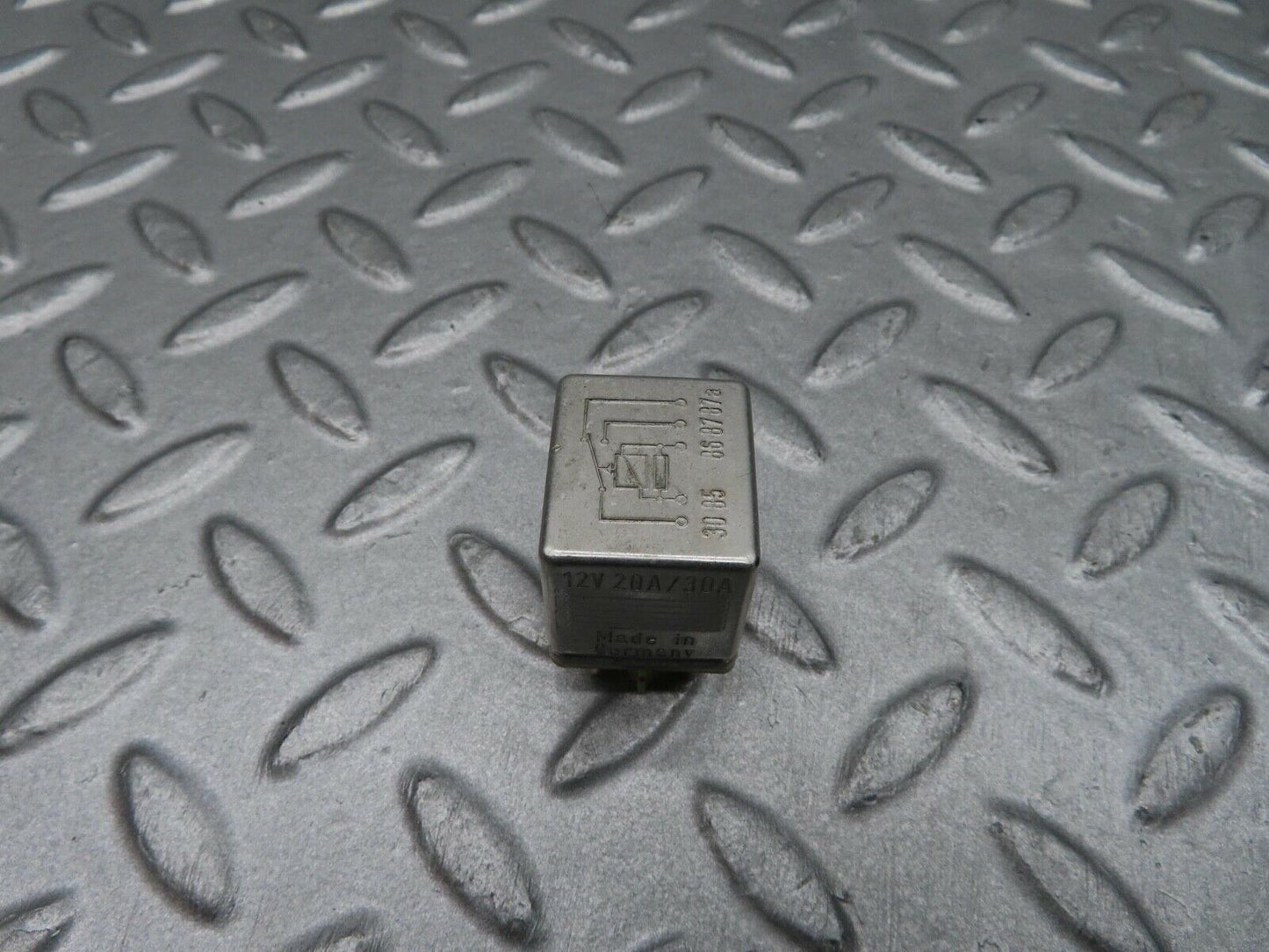 12056 Mercedes-Benz R129 300SL Coupe Multi Purpose Relay 0015420219