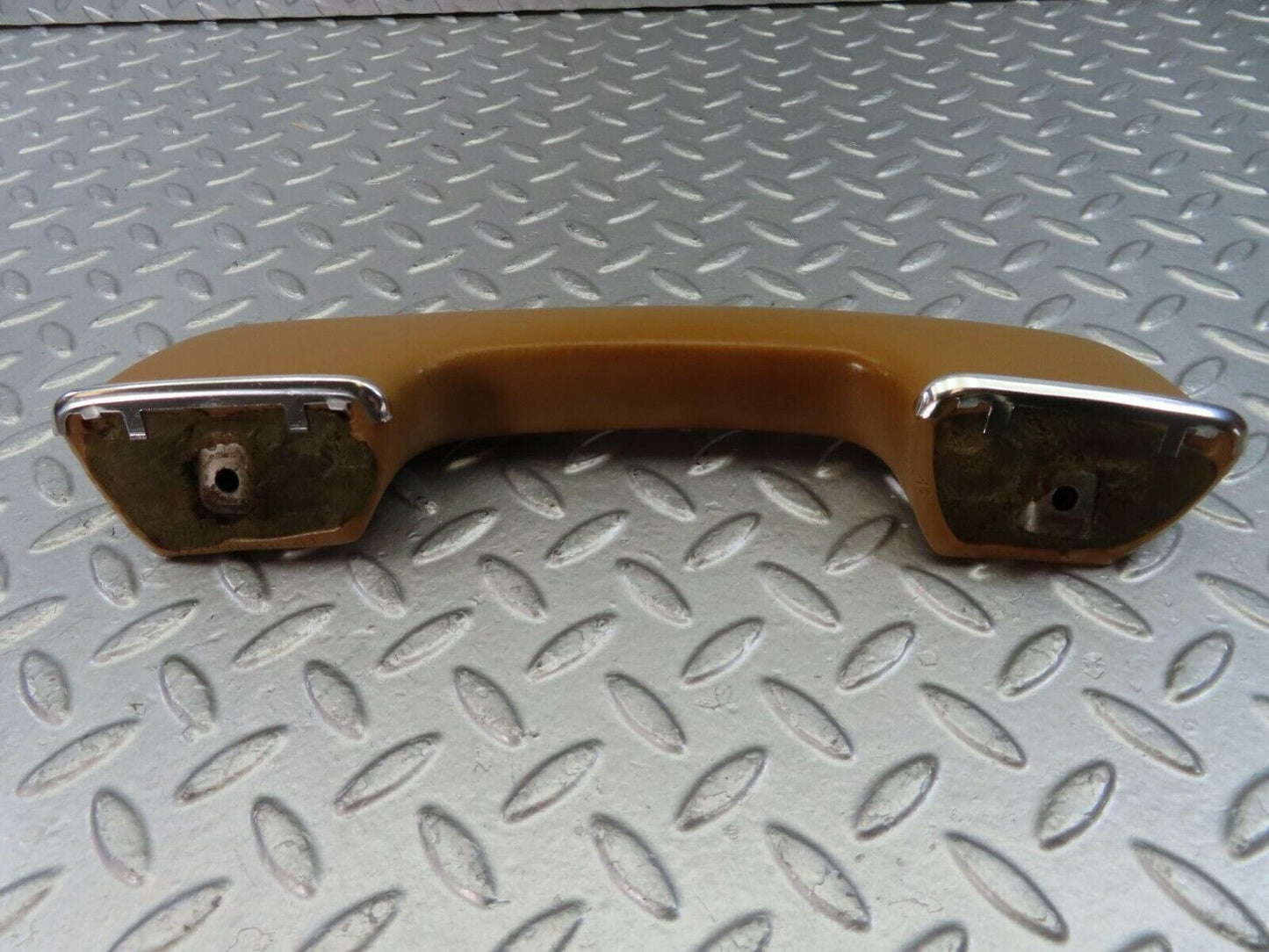 10783 Mercedes-Benz W123 230E Inner Door Handle Front Right 1239702001