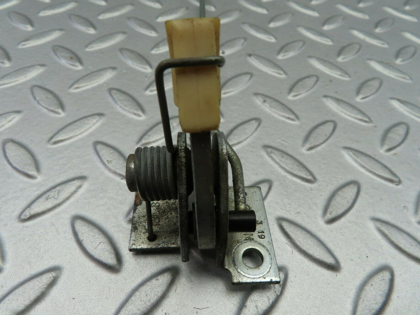 6645 Mercedes-Benz S124 E220 Wagon Rear Seat Bench Locking Mechanism Lock Left