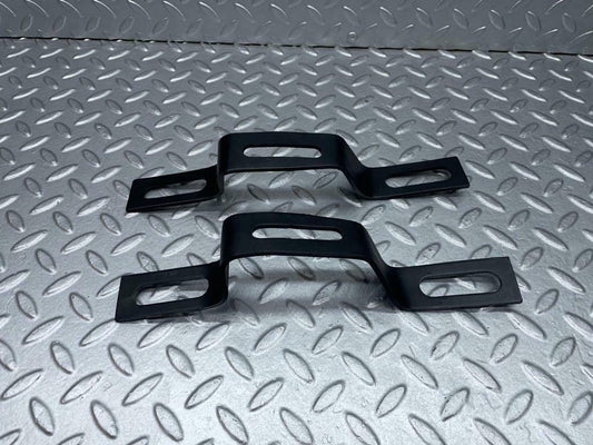 13990 Mercedes-Benz C107 280SLC Front Bumper Bracket