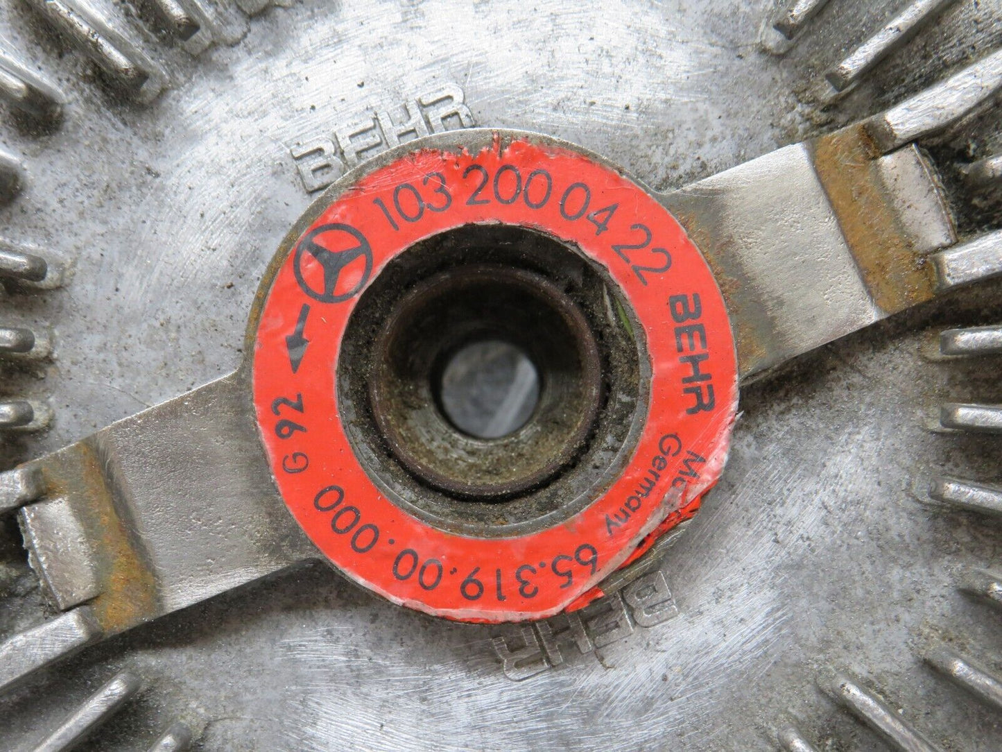 34101 Mercedes-Benz W124 260E Fan Clutch 1032000422