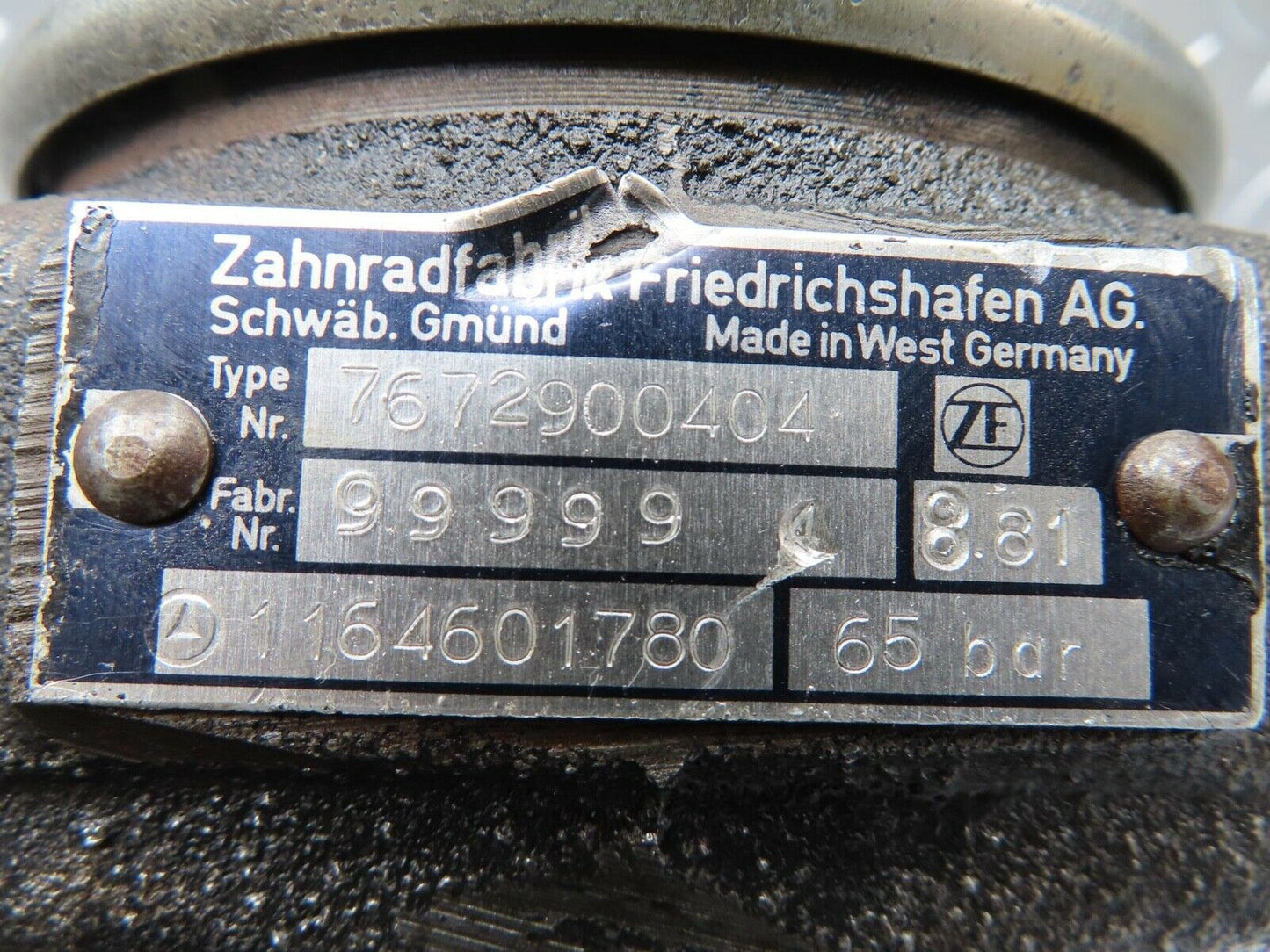 14021 Mercedes-Benz C107 280SLC Power Steering Pump 1164601780
