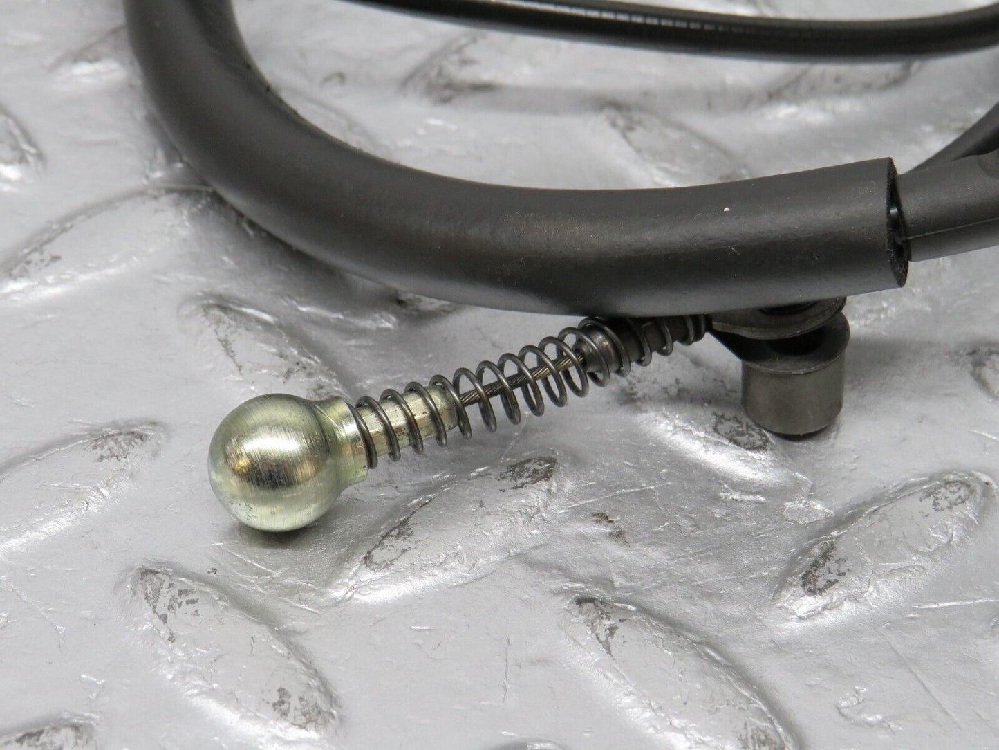 38935 Mercedes-Benz W201 190E Gearbox Cable 2012600151