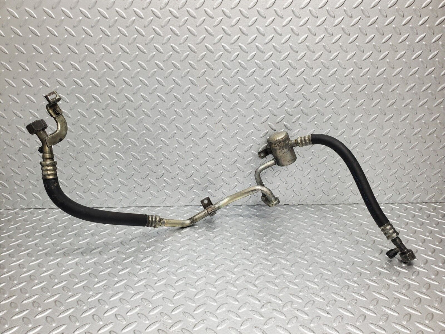 46089 Mercedes-Benz W126 420SE Air Conditioning Hose Pipe With Dryer