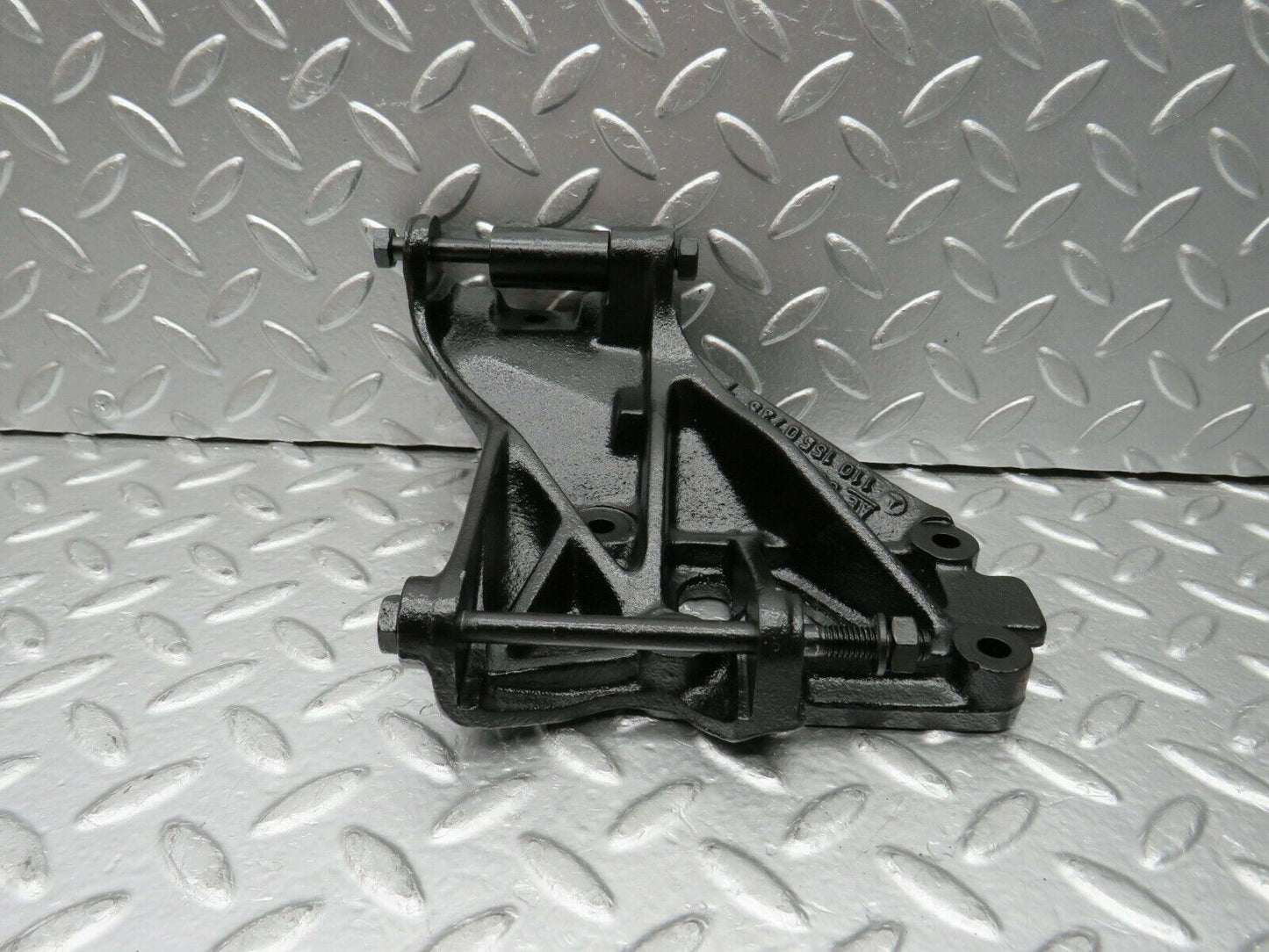 24087 Mercedes-Benz W123 280E Alternator Generator Bracket 1101550735
