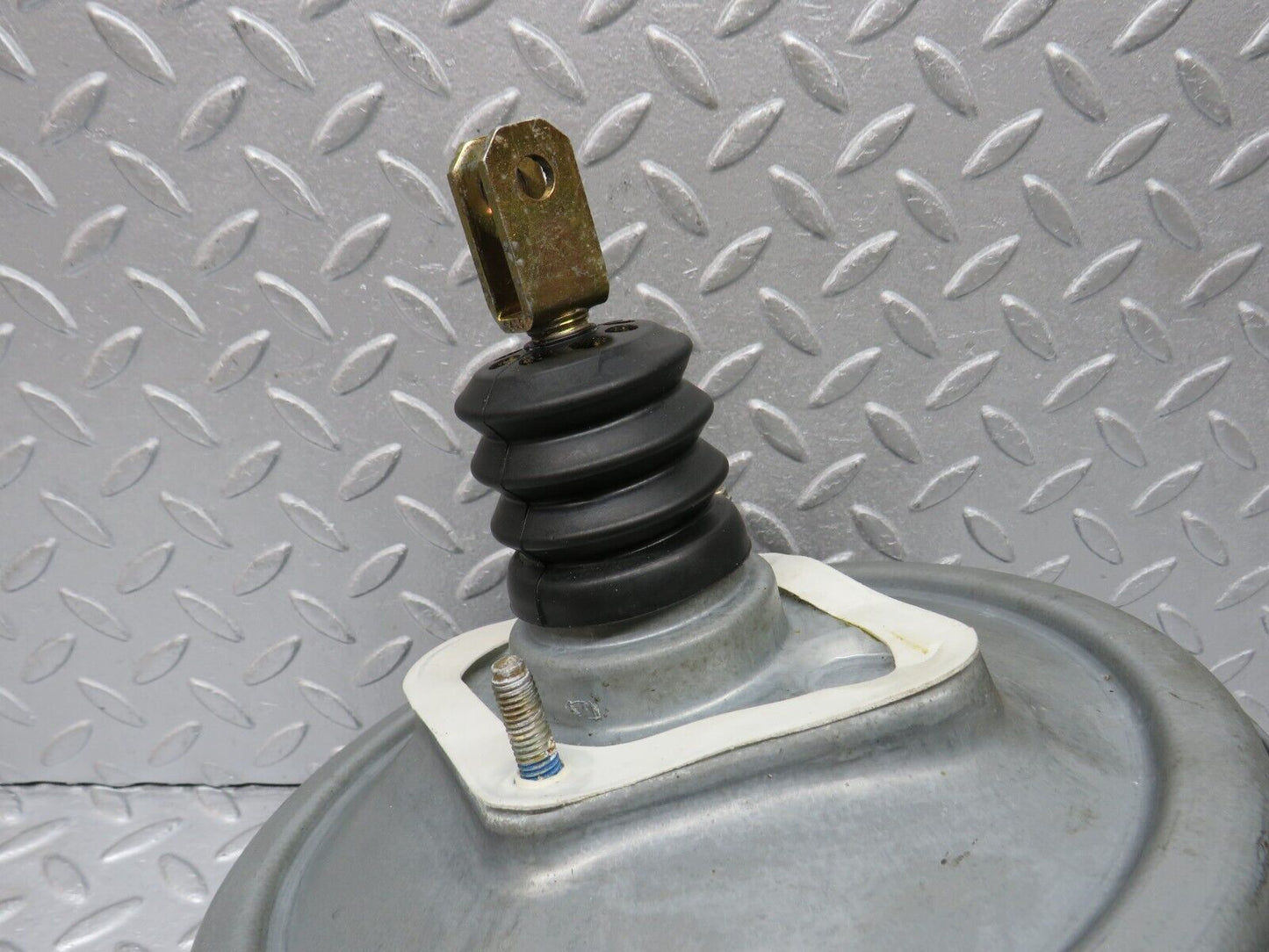38436 Mercedes-Benz R129 280SL Coupe Brake Booster Lucas 0044301430