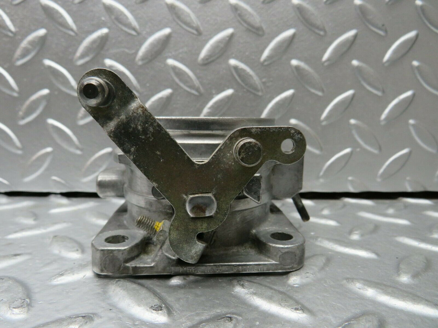 23078 Mercedes-Benz C123 230CE Coupe Throttle Body Valve