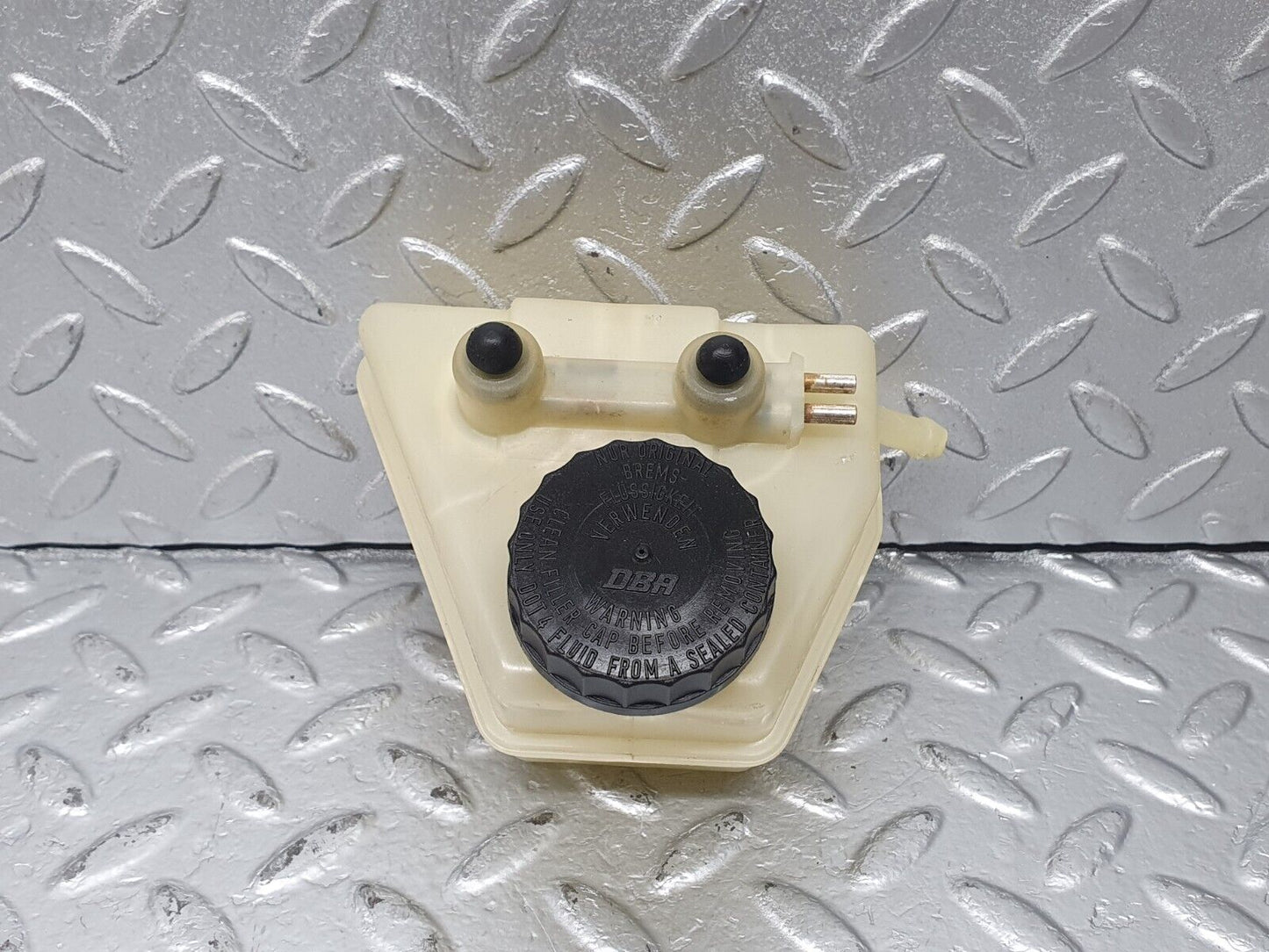 42768 Mercedes-Benz W201 190 Brake Fluid Reservoir Tank DBA
