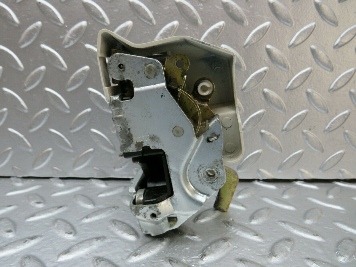 24199 Mercedes-Benz S124 220TE Wagon Rear Left Door Lock Mechanism