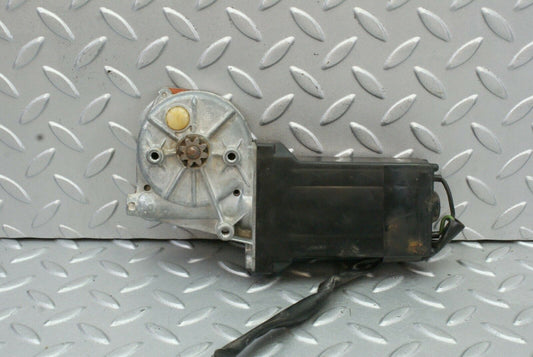 2579 Mercedes-Benz W116 350SE Rear Right Window Regulator Motor 0130820062