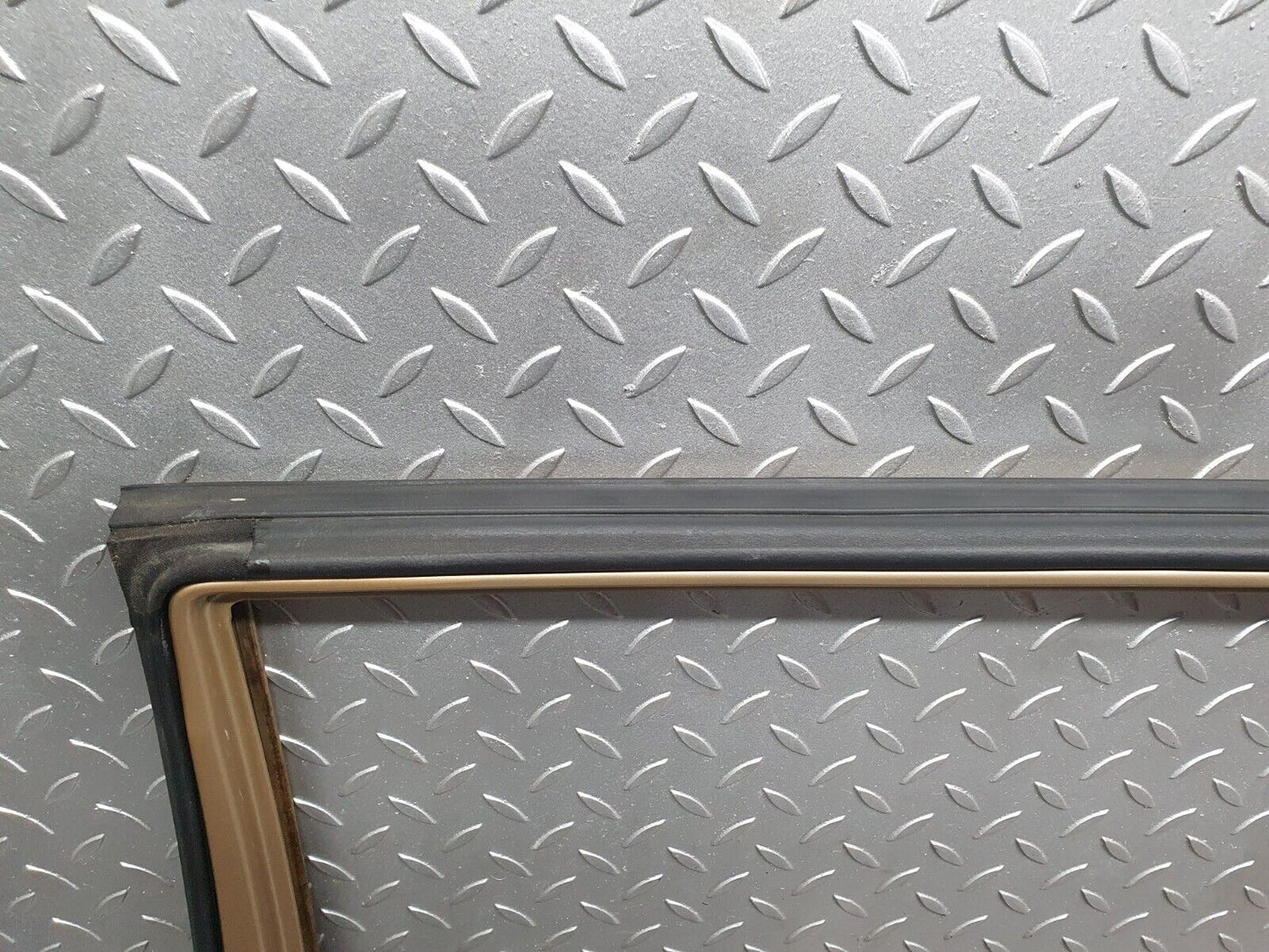 41369 Mercedes-Benz W124 200E Rear Right Door