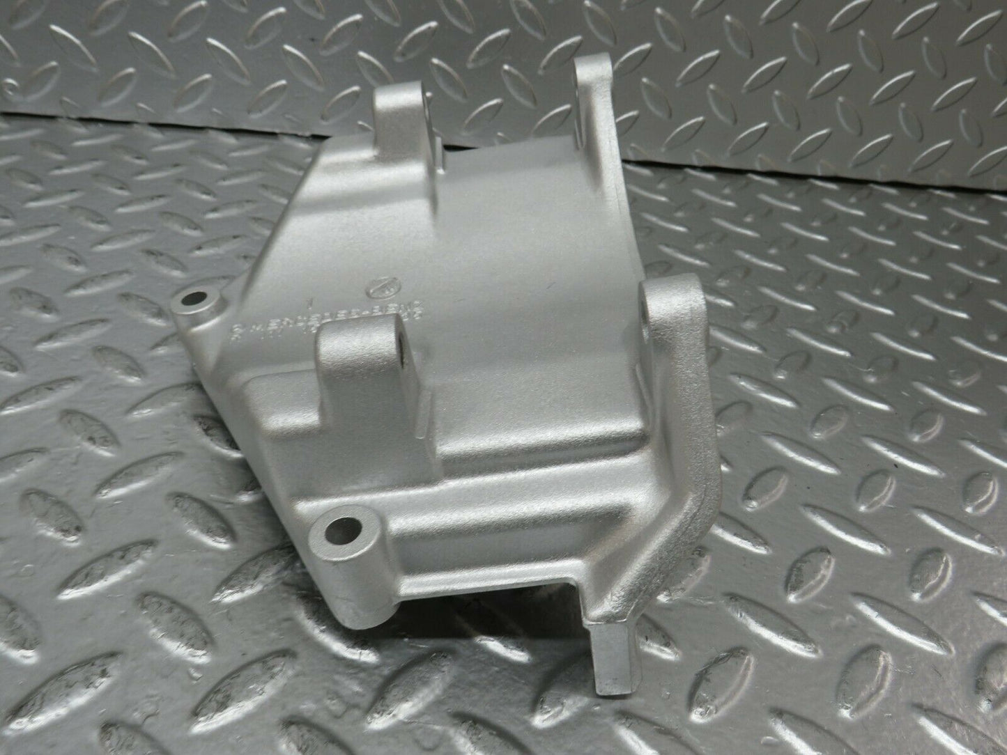 24346 Mercedes-Benz S124 220TE Wagon AC Compressor Support Bracket 1111550135