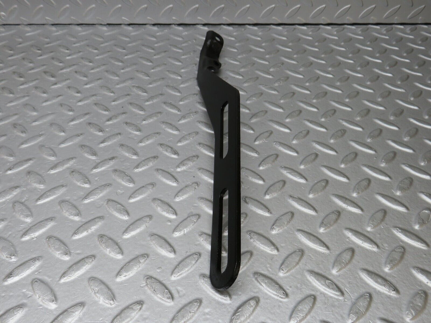 36135 Mercedes-Benz W126 420SE Exhaust Bracket