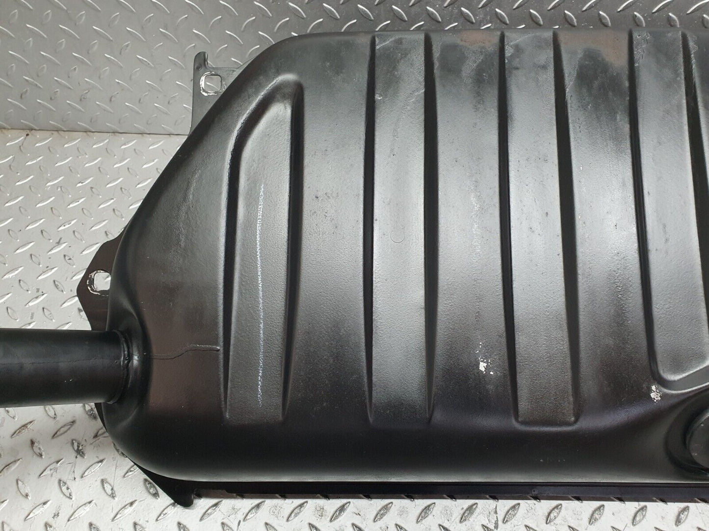 41732 Mercedes-Benz W124 200E Fuel Tank 2014710521